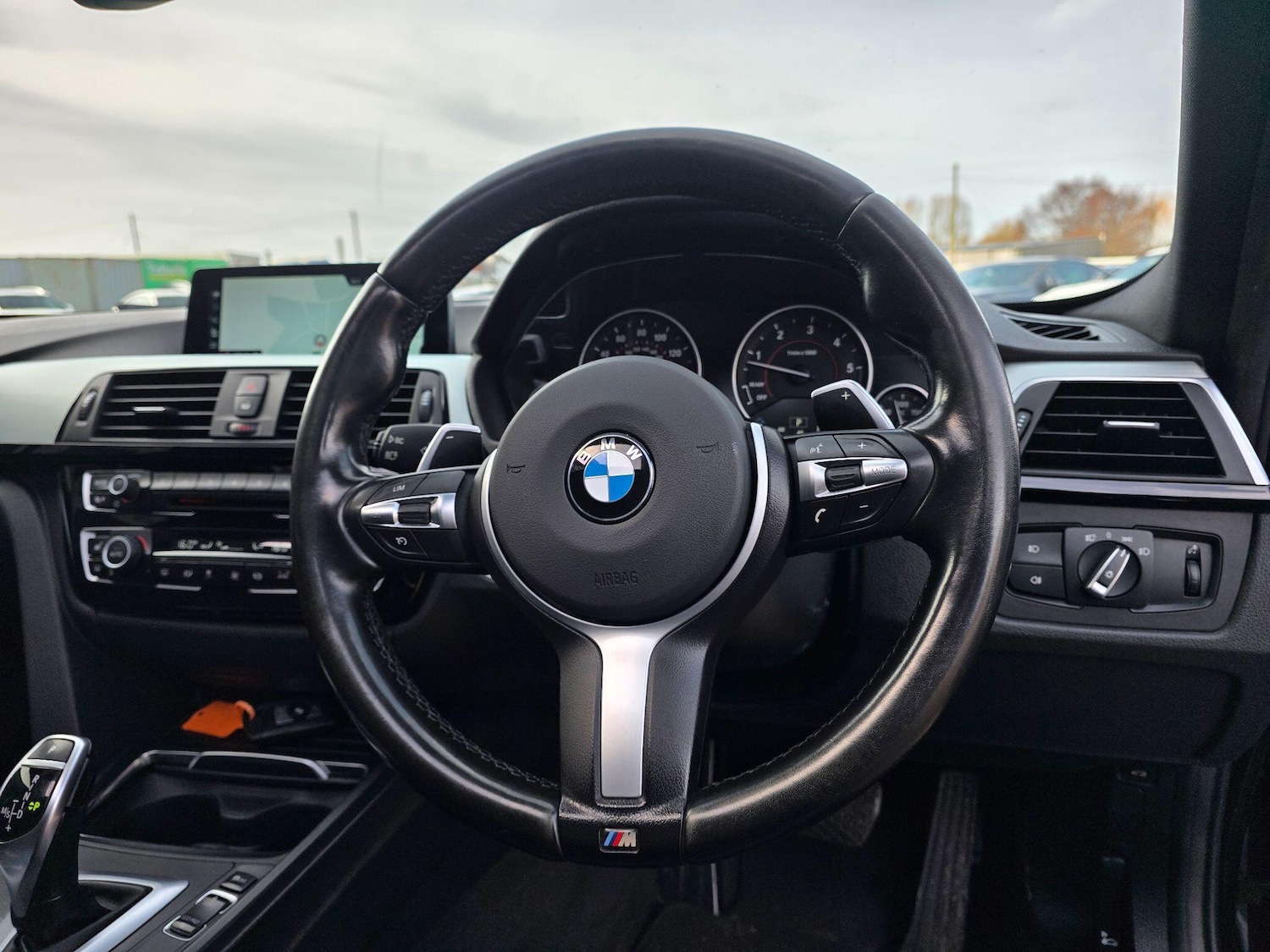 Used BMW 3 Series 2017 for sale - 77633022: Photo 28
