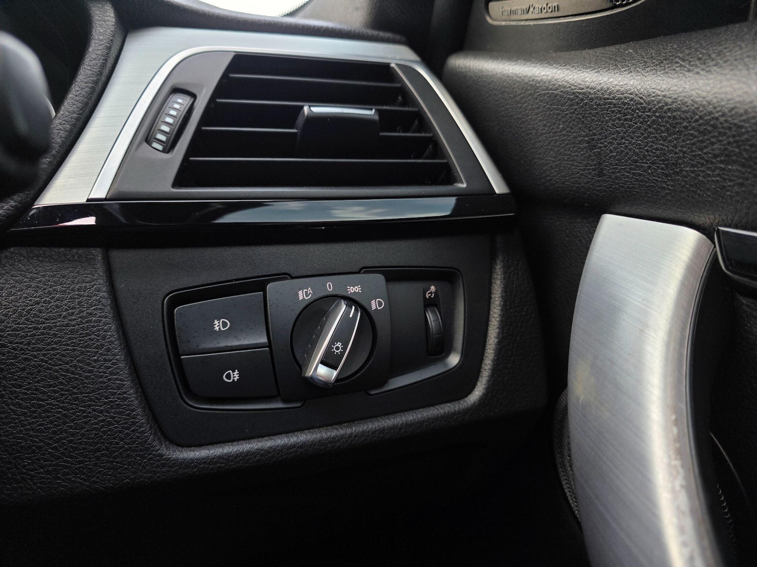 Used BMW 3 Series 2017 for sale - 77633022: Photo 44