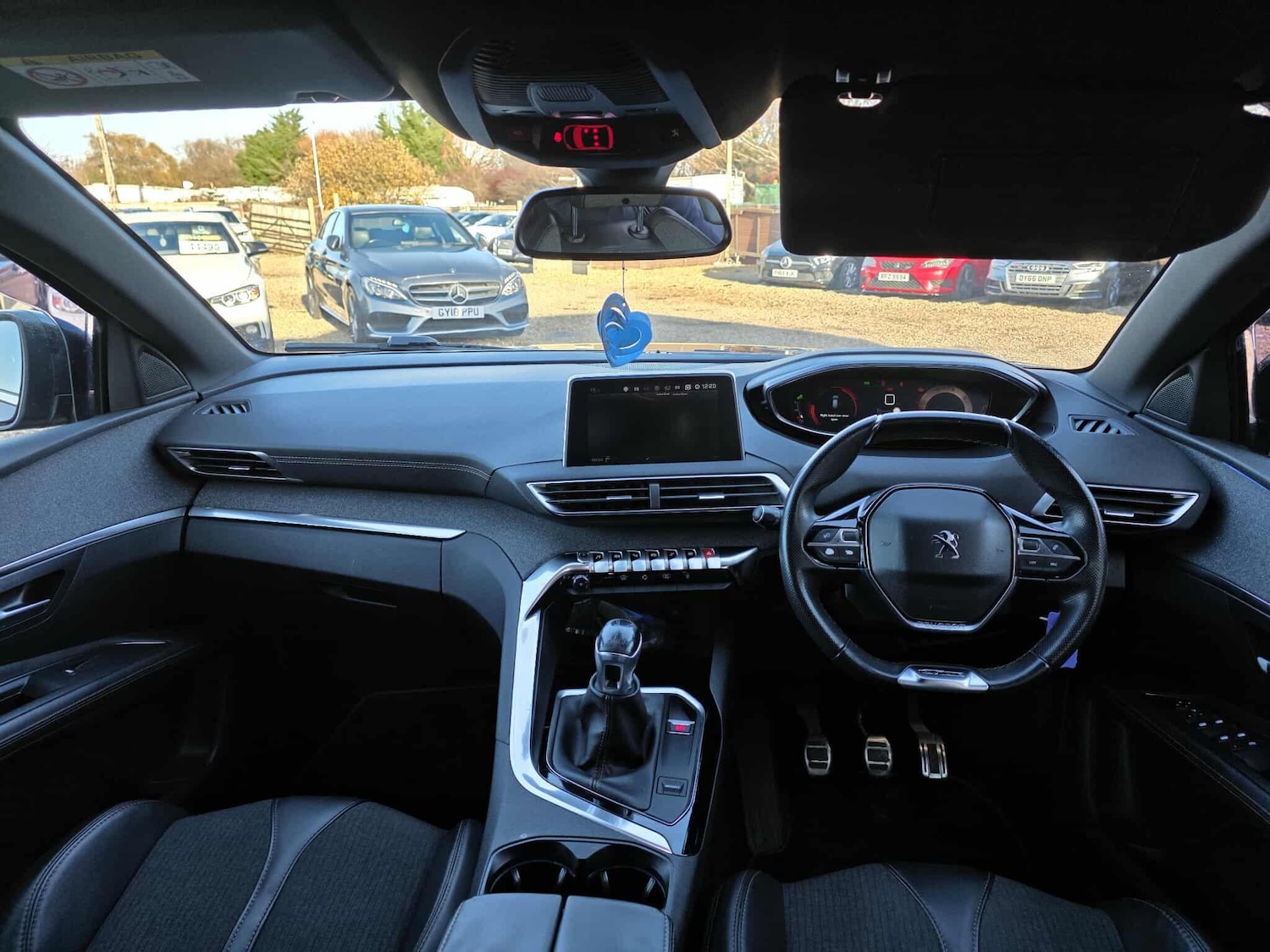 Used Peugeot 3008 2017 for sale - 76786749: Photo 18