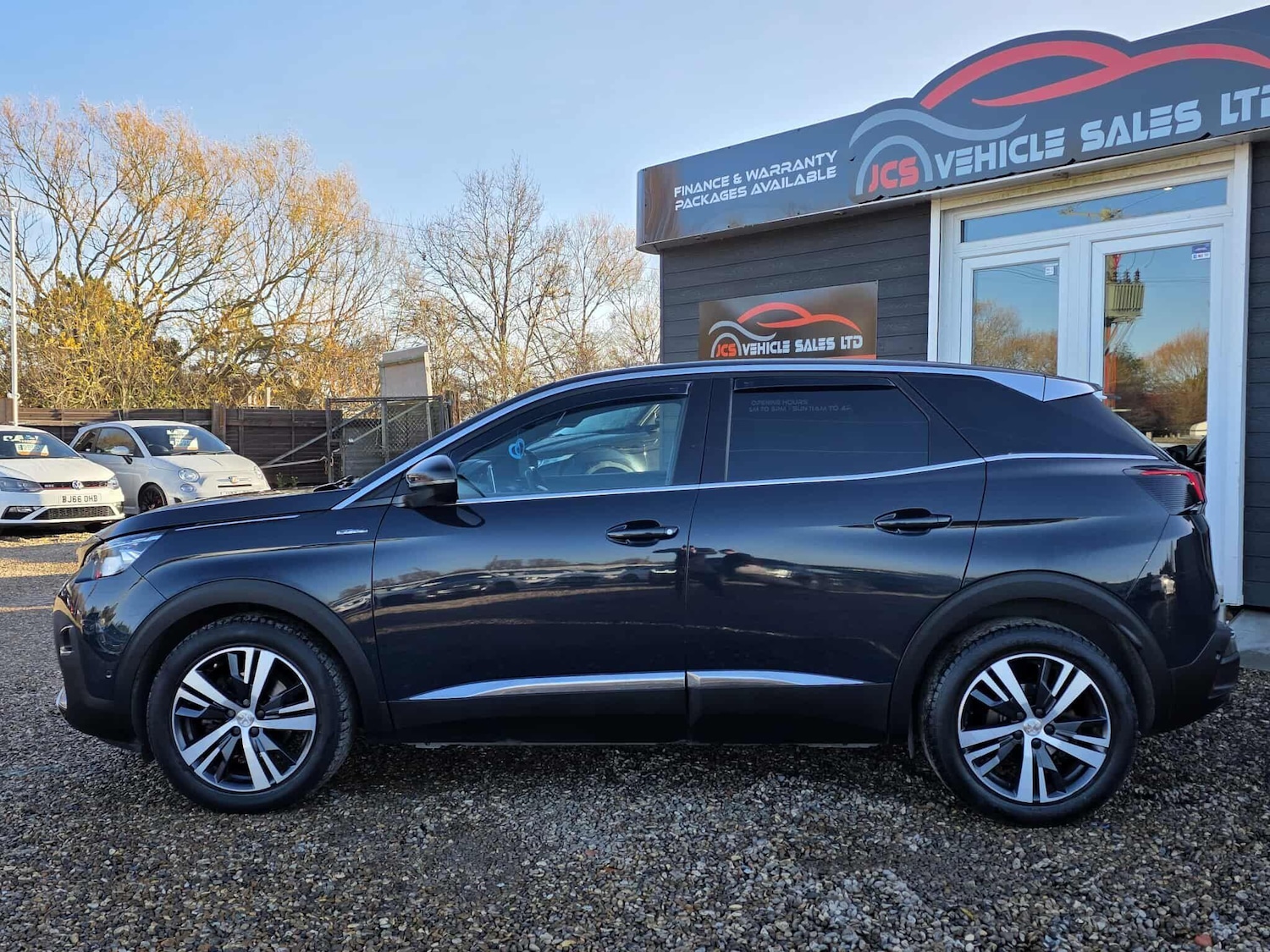 Used Peugeot 3008 2017 for sale - 76786749: Photo 3