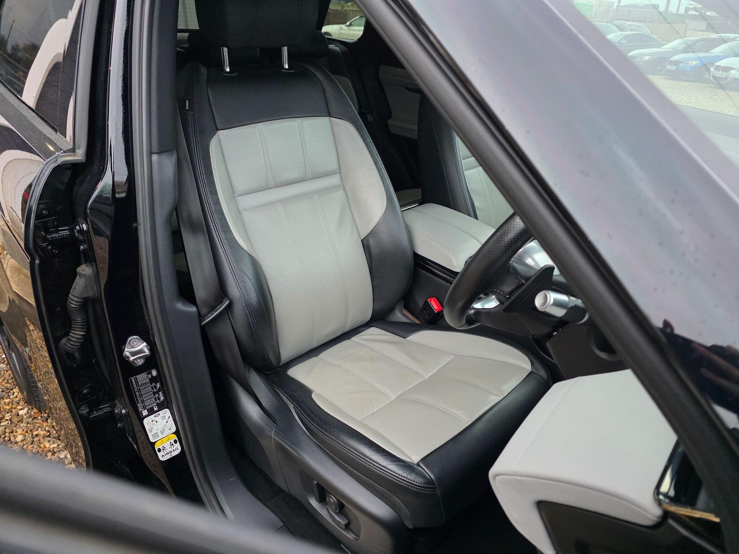 Used Land Rover Range Rover Evoque 2019 for sale - 76964785: Photo 15