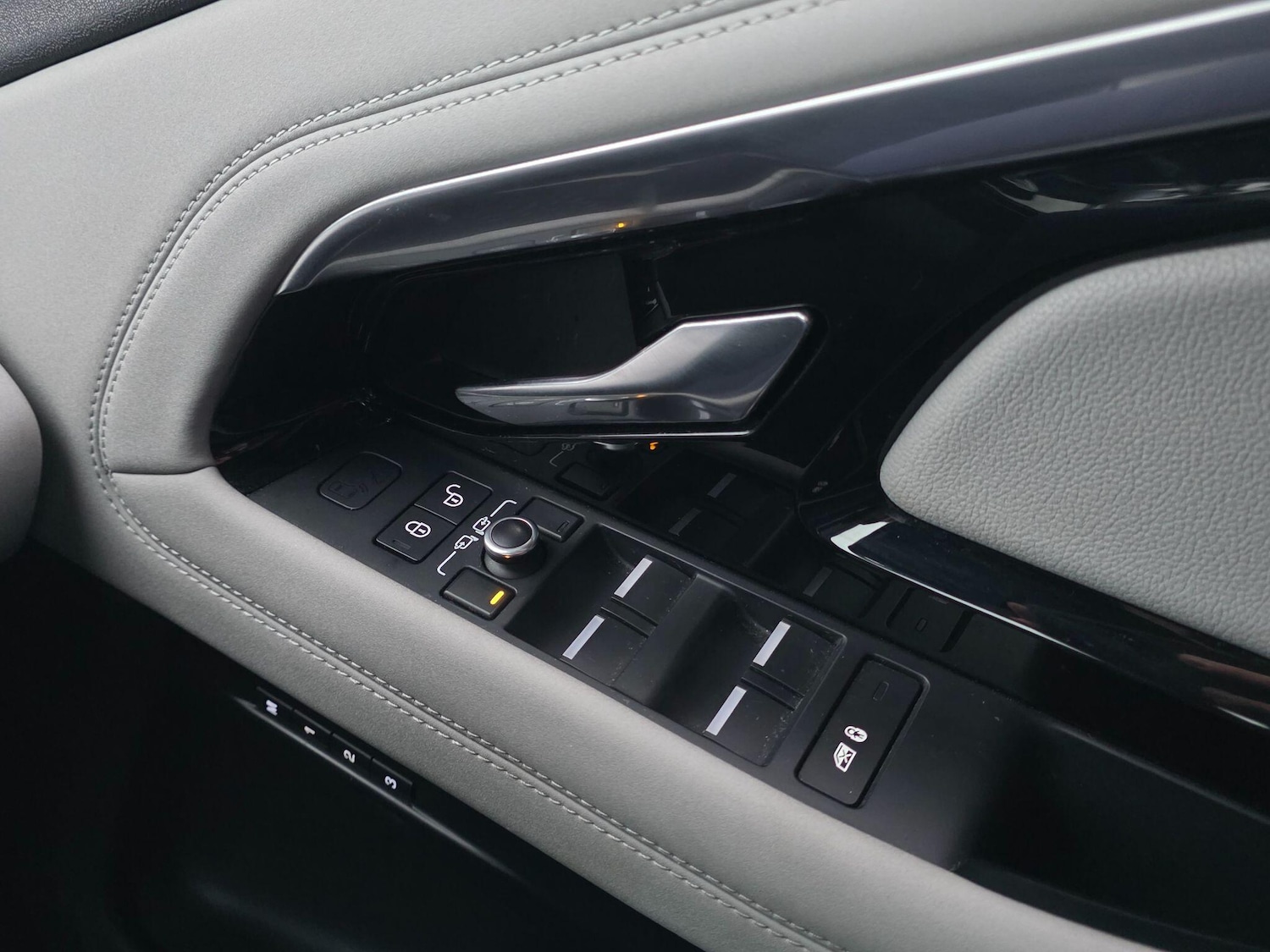 Used Land Rover Range Rover Evoque 2019 for sale - 76964785: Photo 41