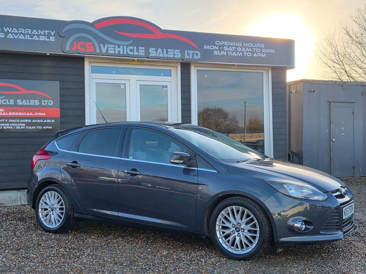 Used Ford Focus 2014 for sale - 77230311: Photo 2