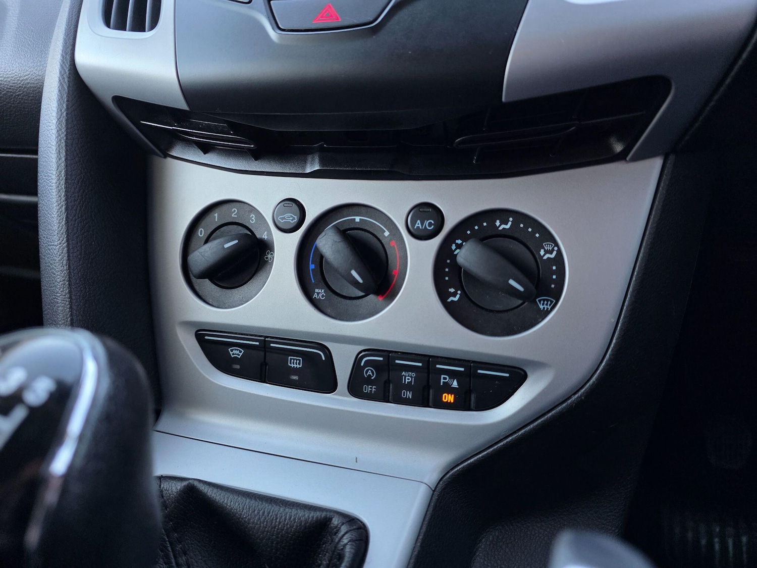 Used Ford Focus 2014 for sale - 77230311: Photo 22