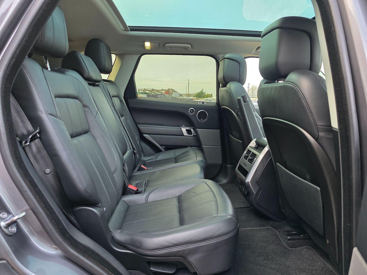 Used Land Rover Range Rover Sport 2018 for sale - 77267311: Photo 17