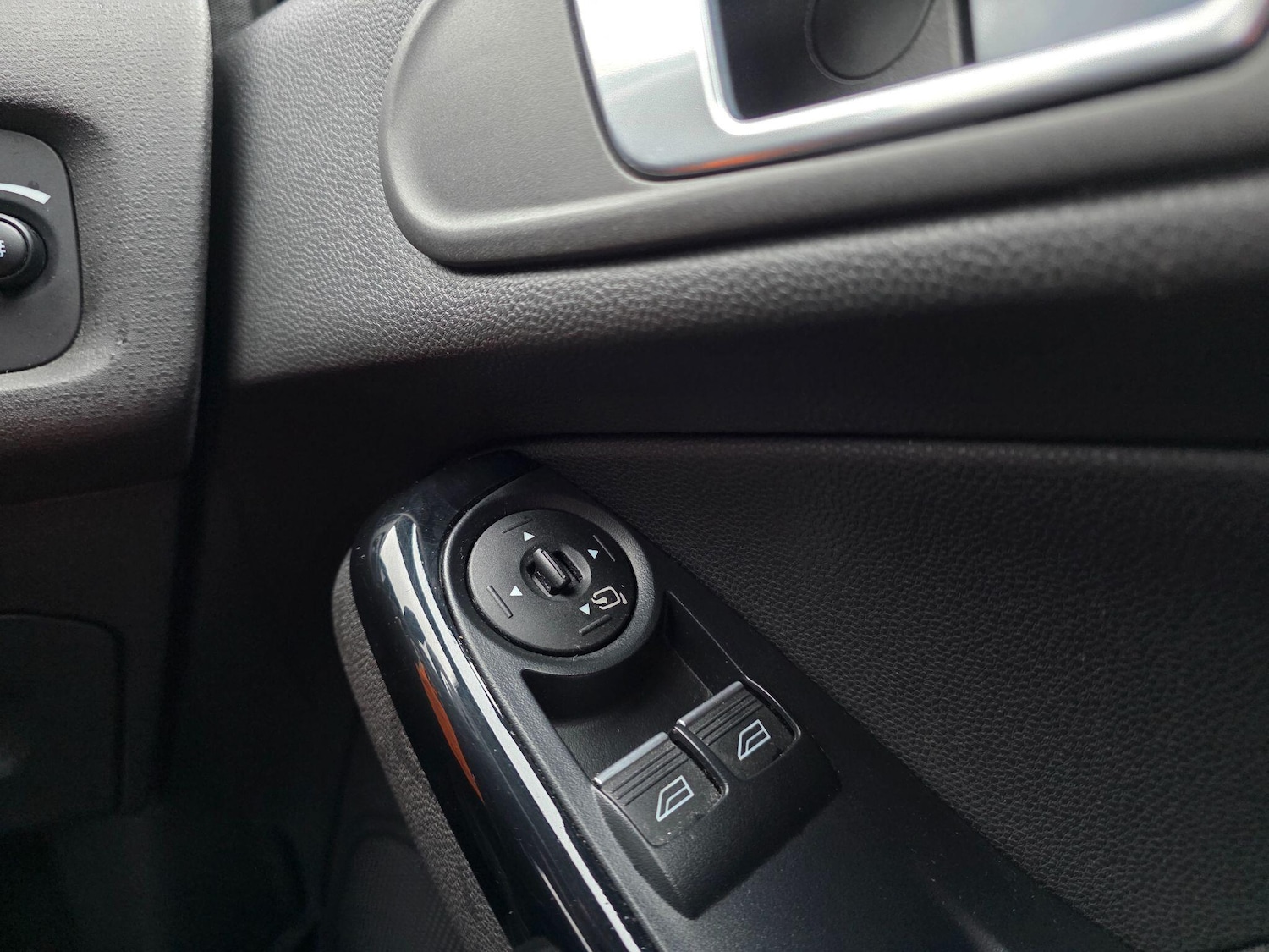 Used Ford Fiesta for sale - 77565139: Photo 31