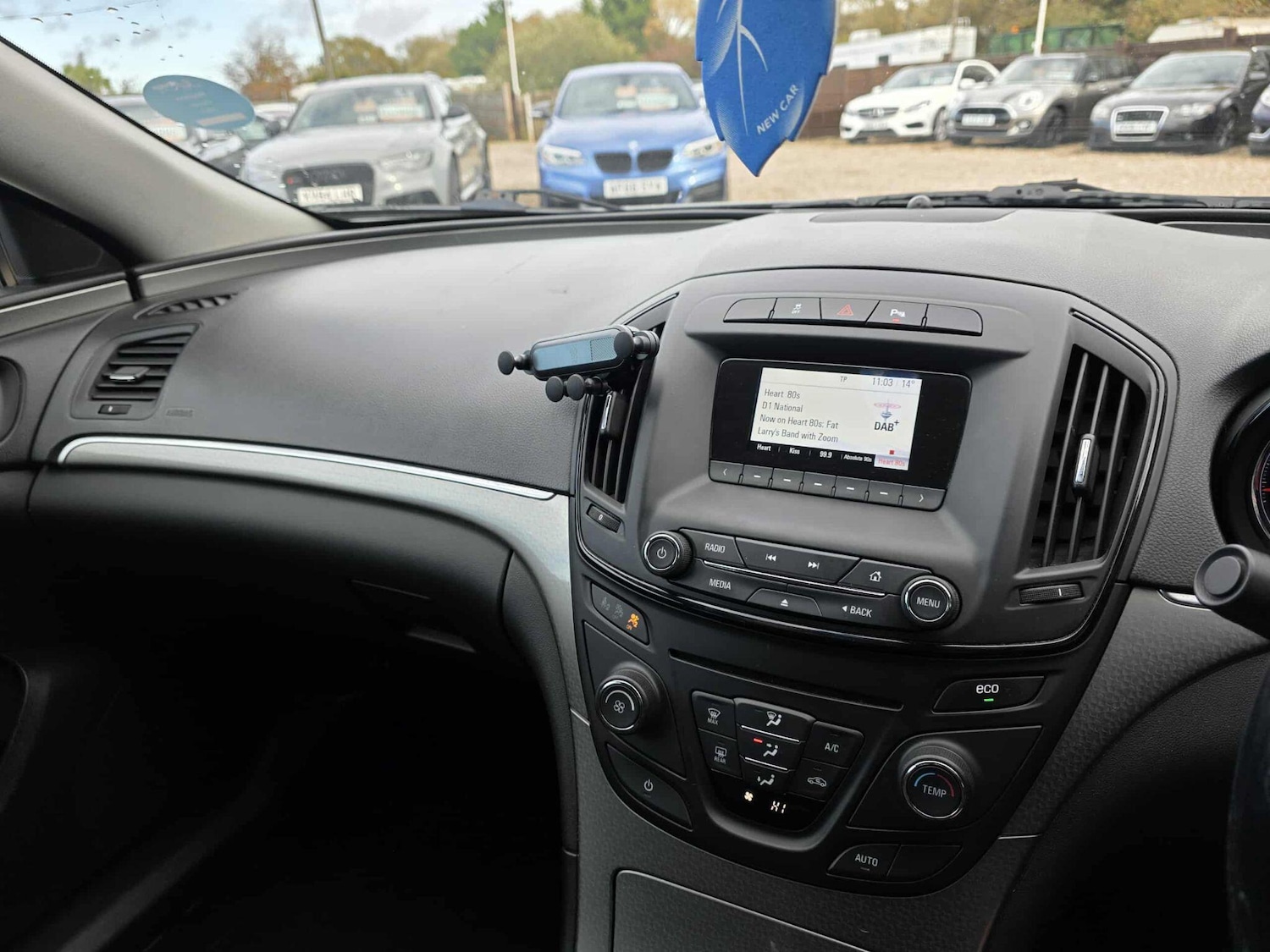 Used Vauxhall Insignia 2017 for sale - 76995311: Photo 17