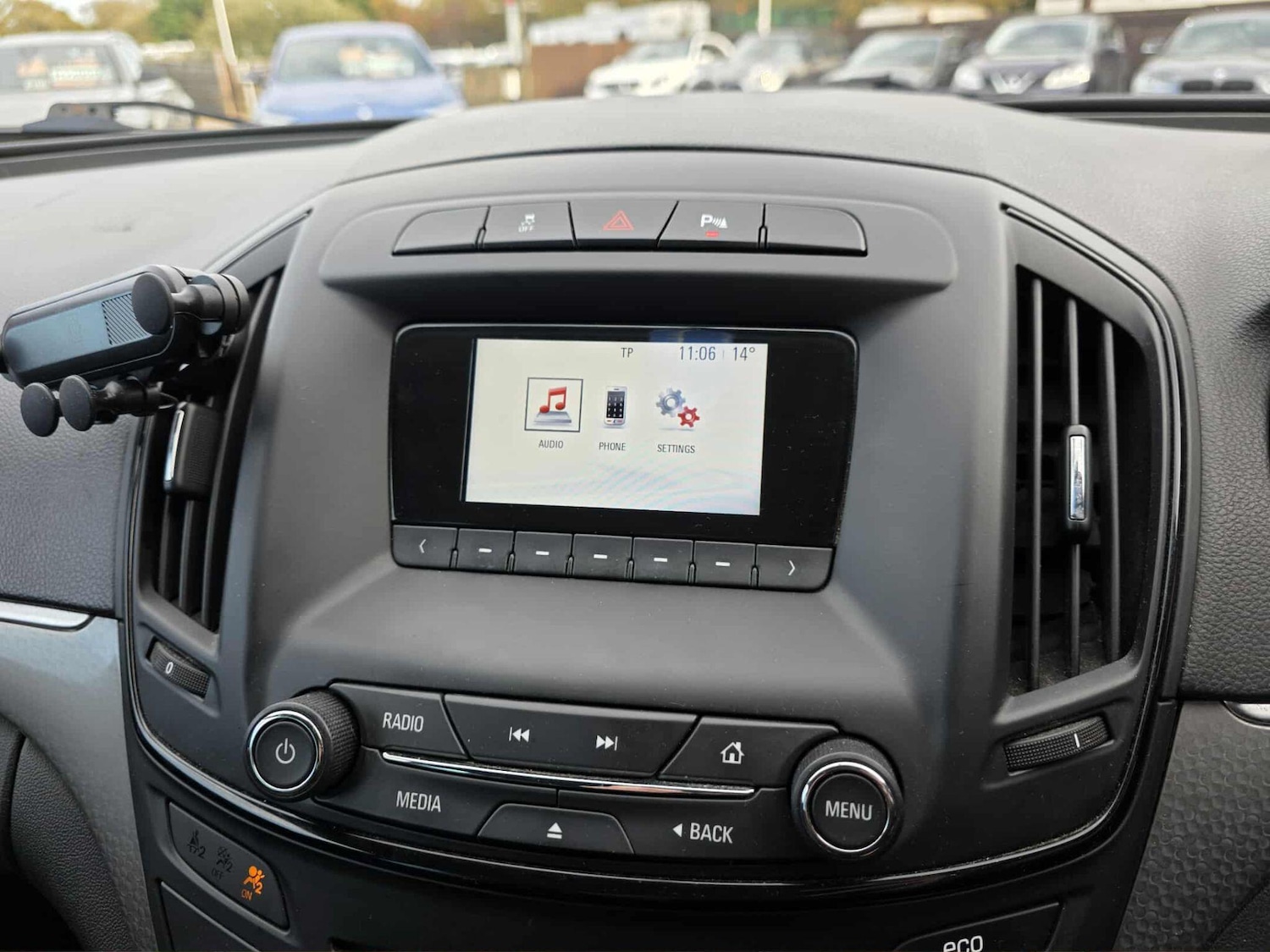 Used Vauxhall Insignia 2017 for sale - 76995311: Photo 20