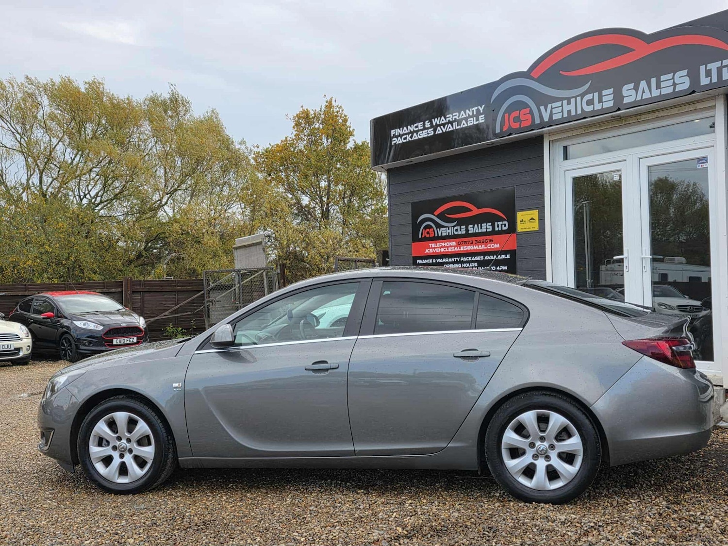 Used Vauxhall Insignia 2017 for sale - 76995311: Photo 9