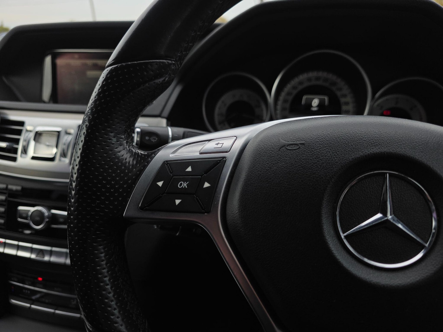 Used Mercedes-Benz E Class for sale - 78205037: Photo 35