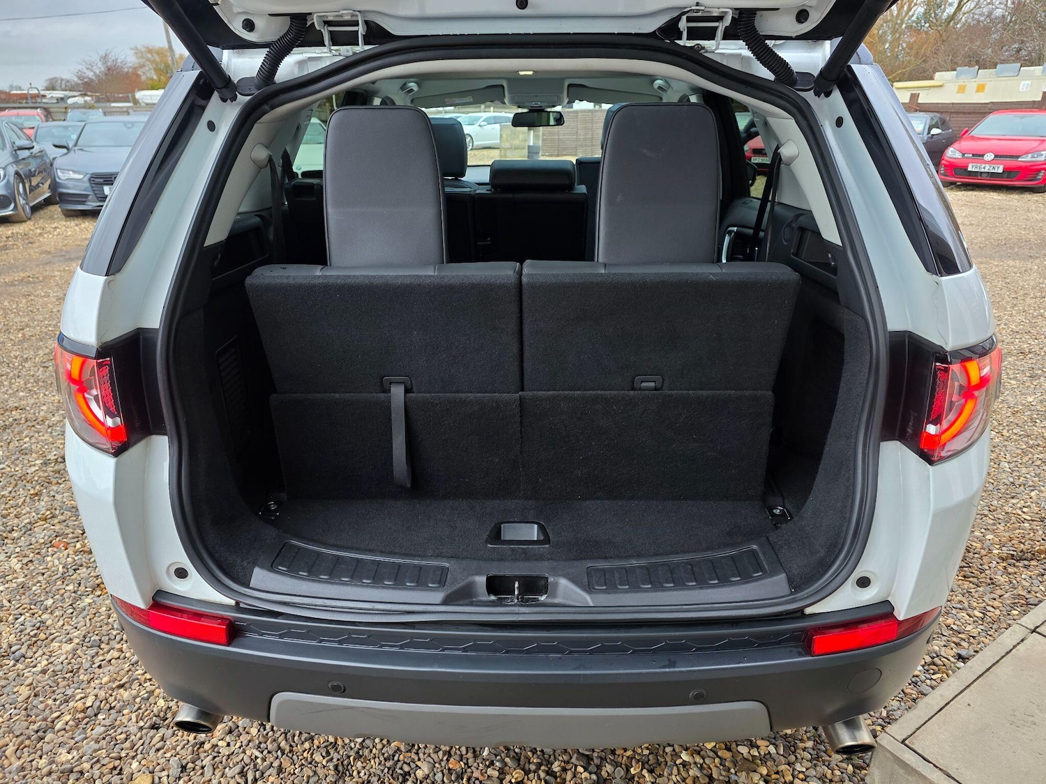 Used Land Rover Discovery Sport 2017 for sale - 76926007: Photo 17