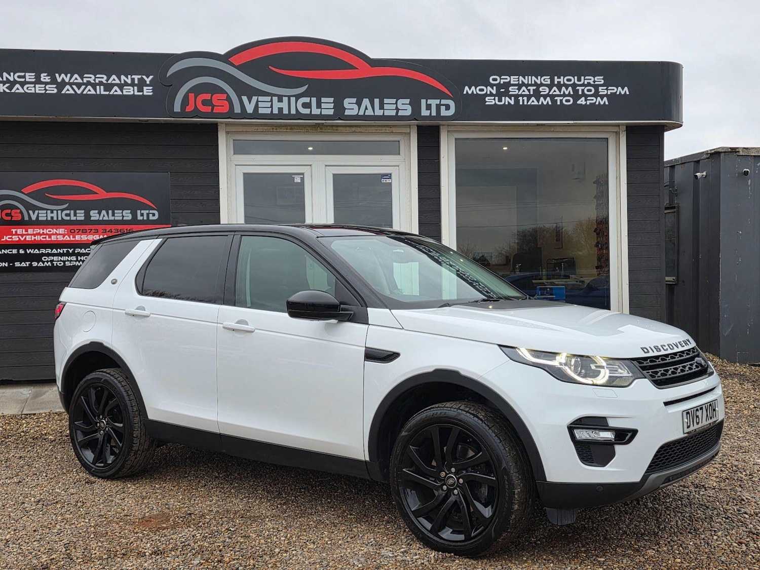 Used Land Rover Discovery Sport 2017 for sale - 76926007: Photo 2