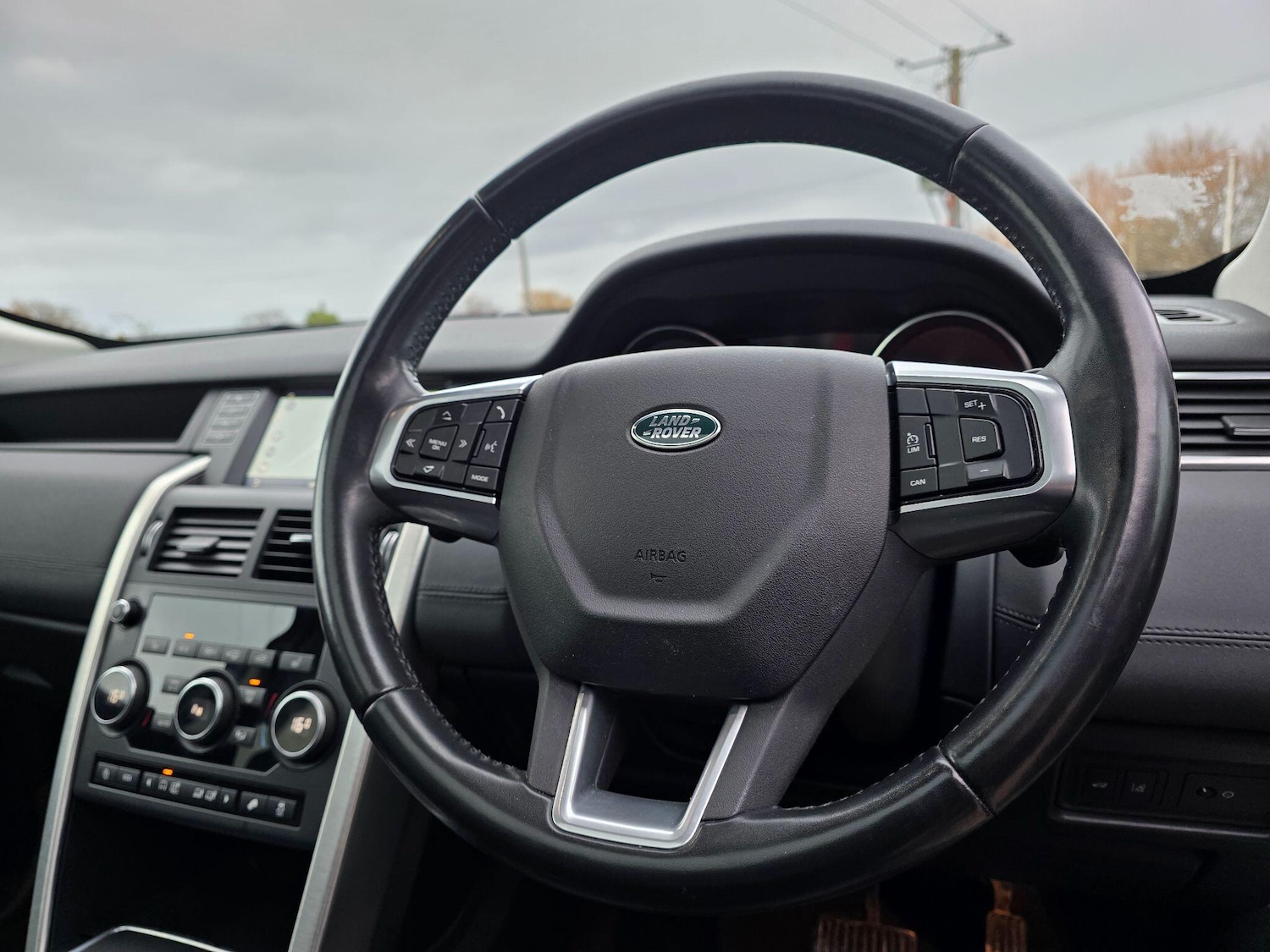 Used Land Rover Discovery Sport 2017 for sale - 76926007: Photo 23