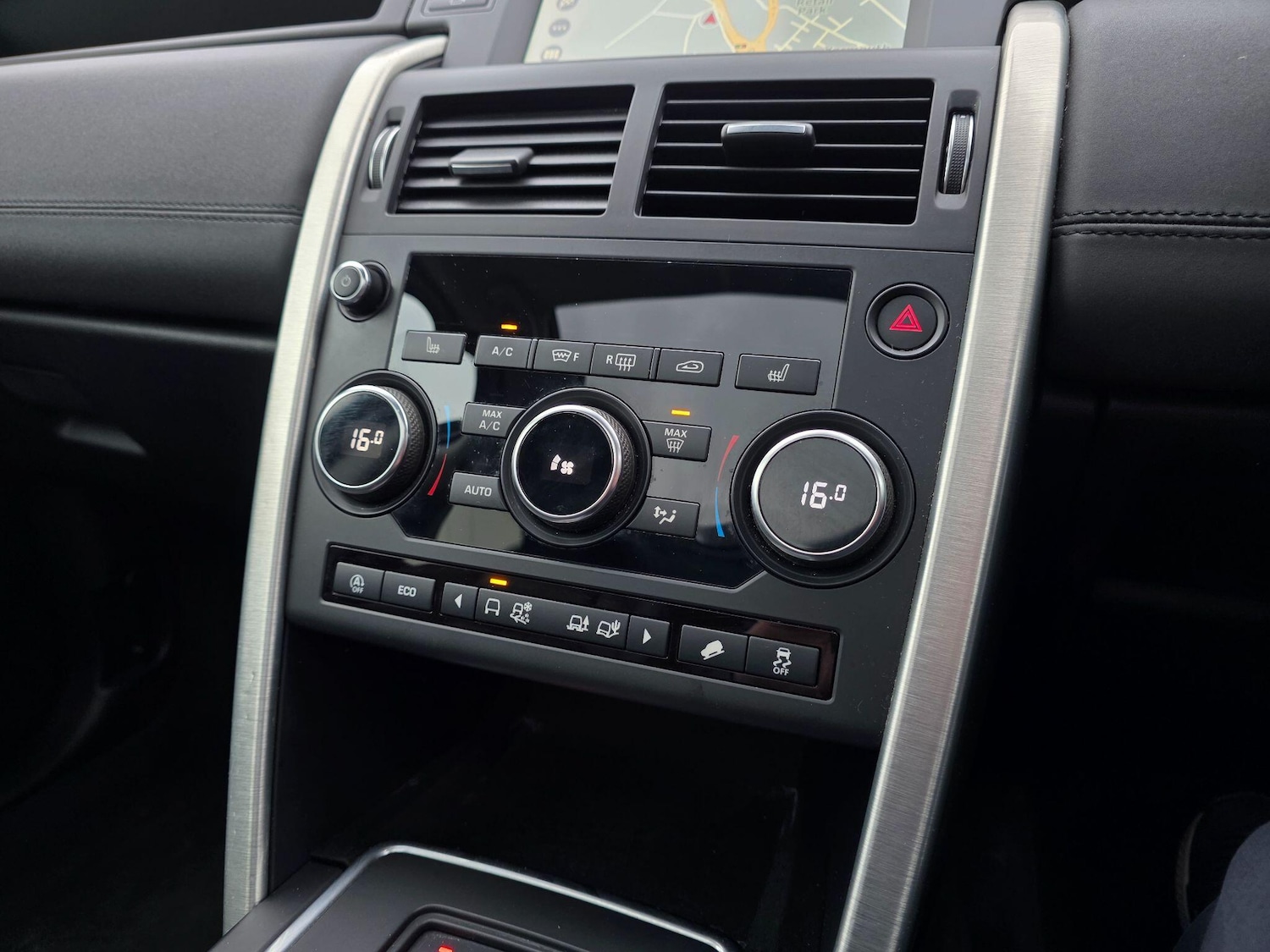 Used Land Rover Discovery Sport 2017 for sale - 76926007: Photo 26