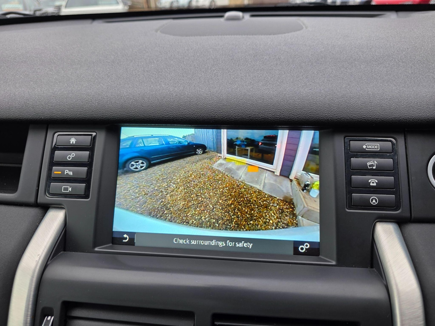 Used Land Rover Discovery Sport 2017 for sale - 76926007: Photo 31