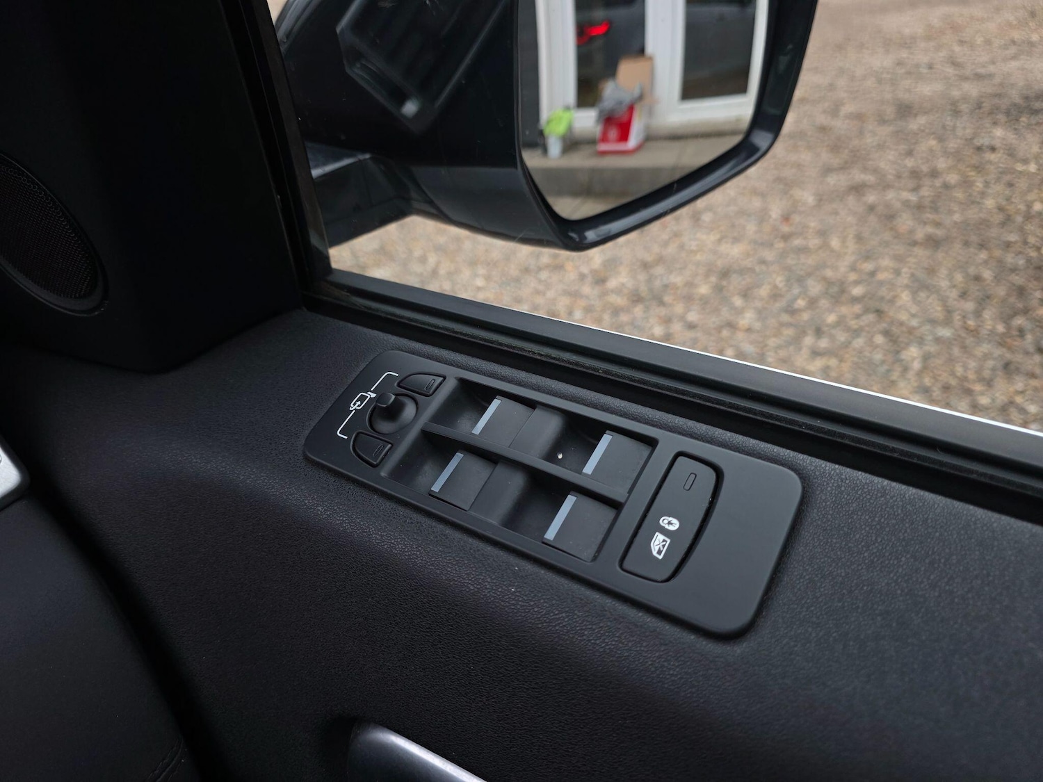 Used Land Rover Discovery Sport 2017 for sale - 76926007: Photo 34