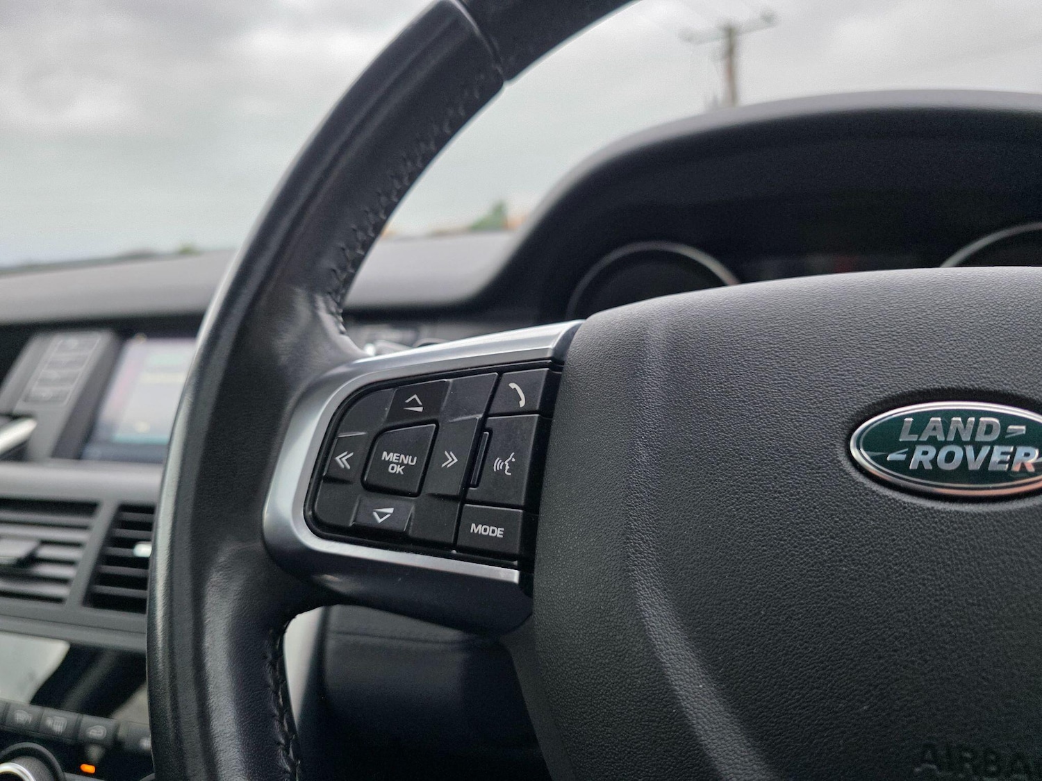 Used Land Rover Discovery Sport 2017 for sale - 76926007: Photo 39