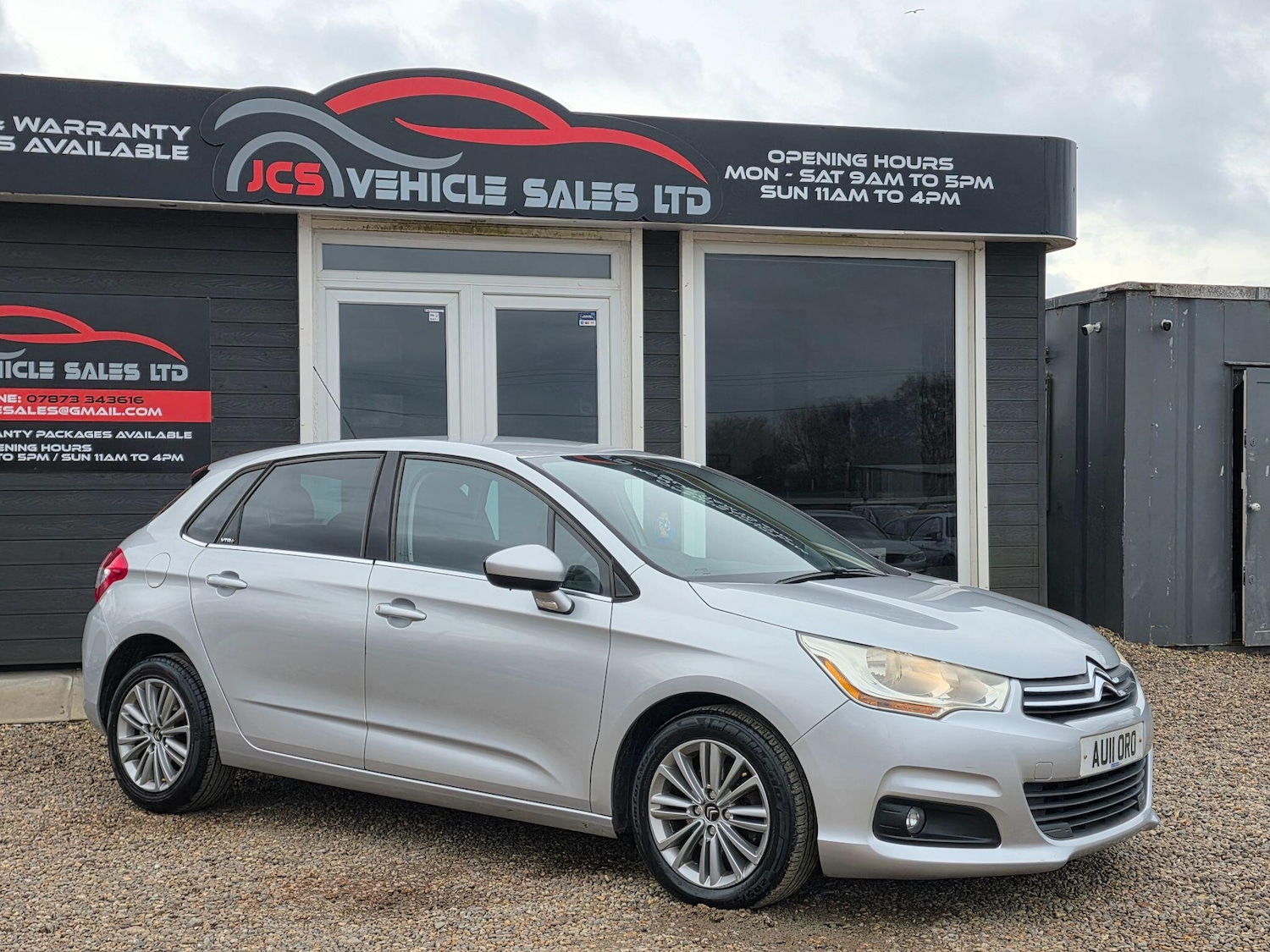 Used Citroen C4 2011 for sale - 77682836: Photo 2