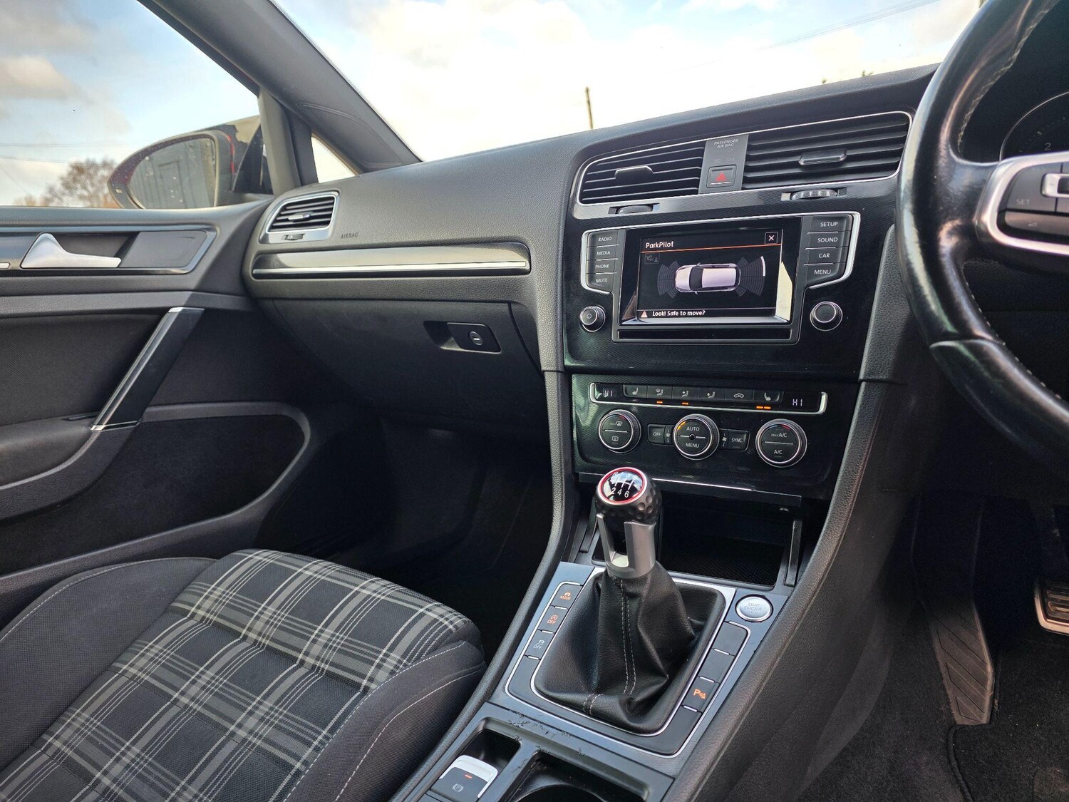 Used Volkswagen Golf 2014 for sale - 77722938: Photo 26