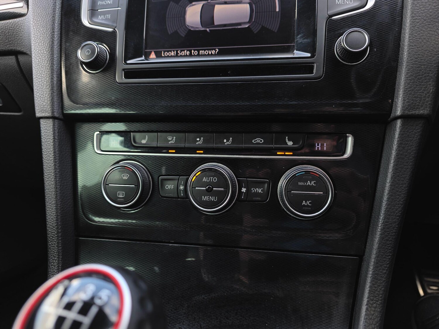 Used Volkswagen Golf 2014 for sale - 77722938: Photo 28