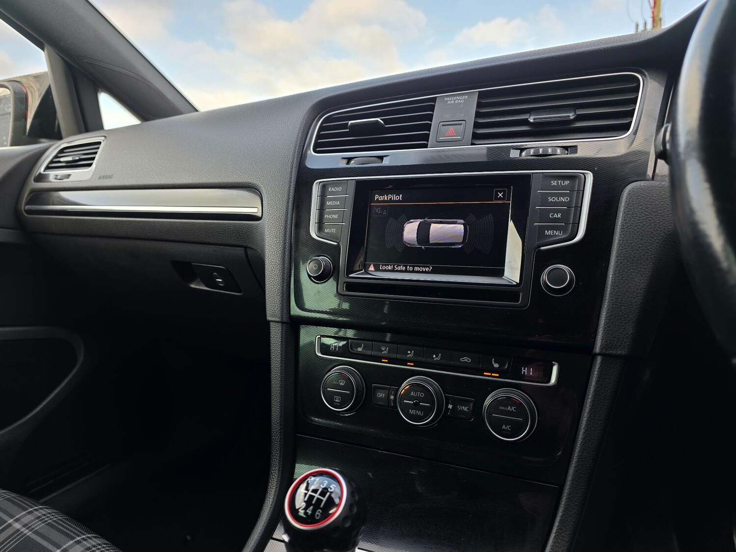 Used Volkswagen Golf 2014 for sale - 77722938: Photo 29