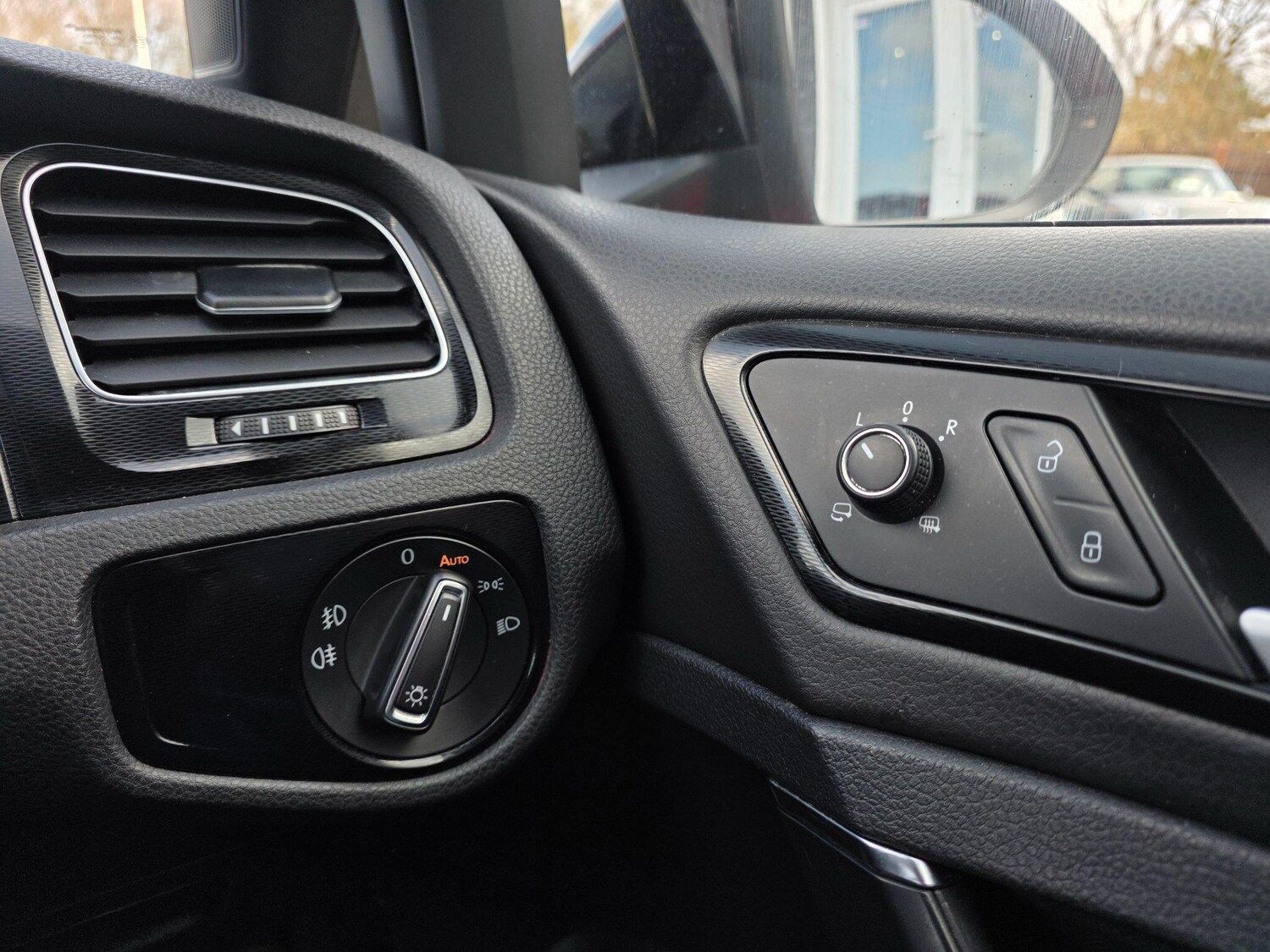 Used Volkswagen Golf 2014 for sale - 77722938: Photo 36