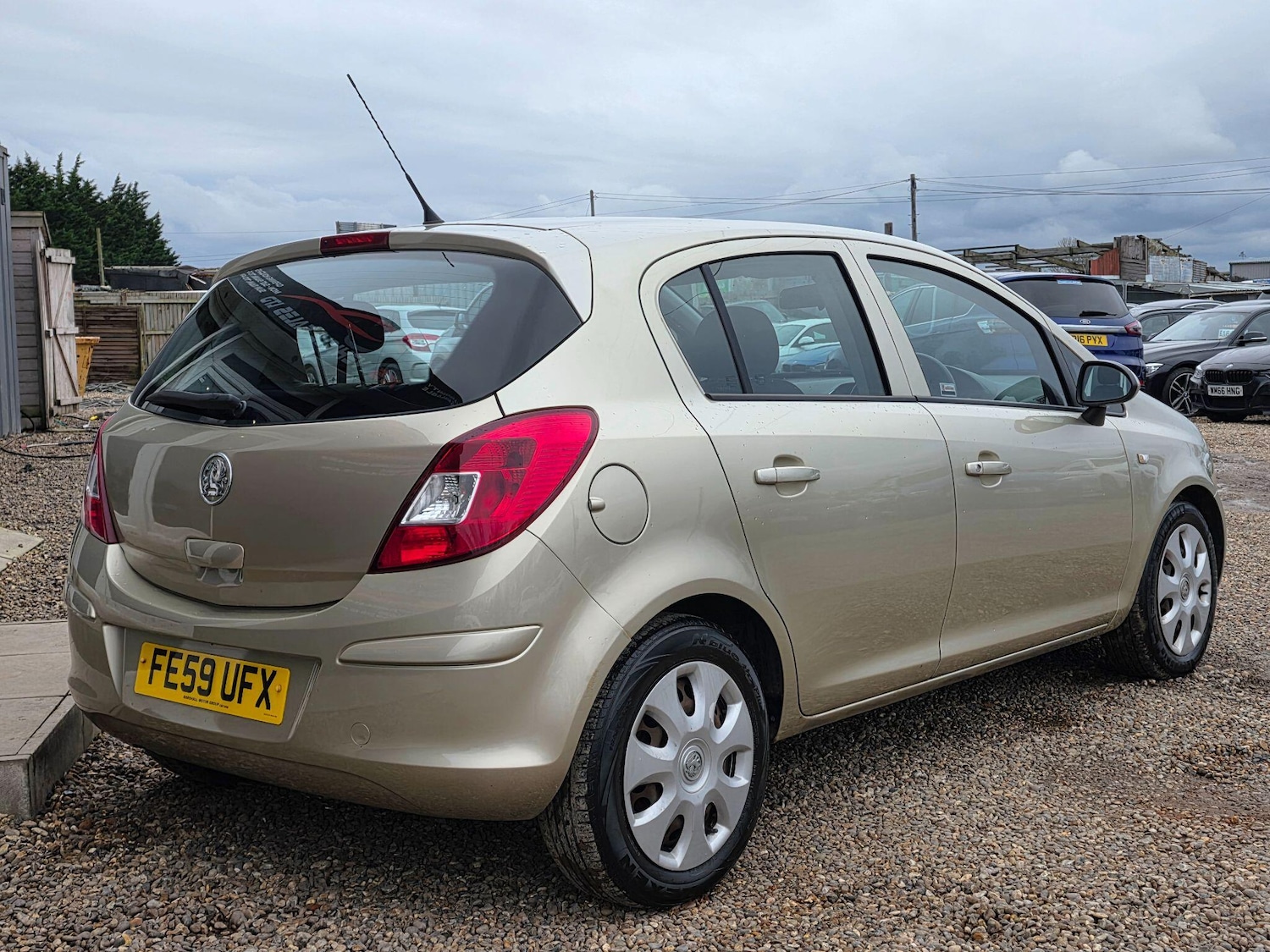 Used Vauxhall Corsa 2009 for sale - 77549277: Photo 6