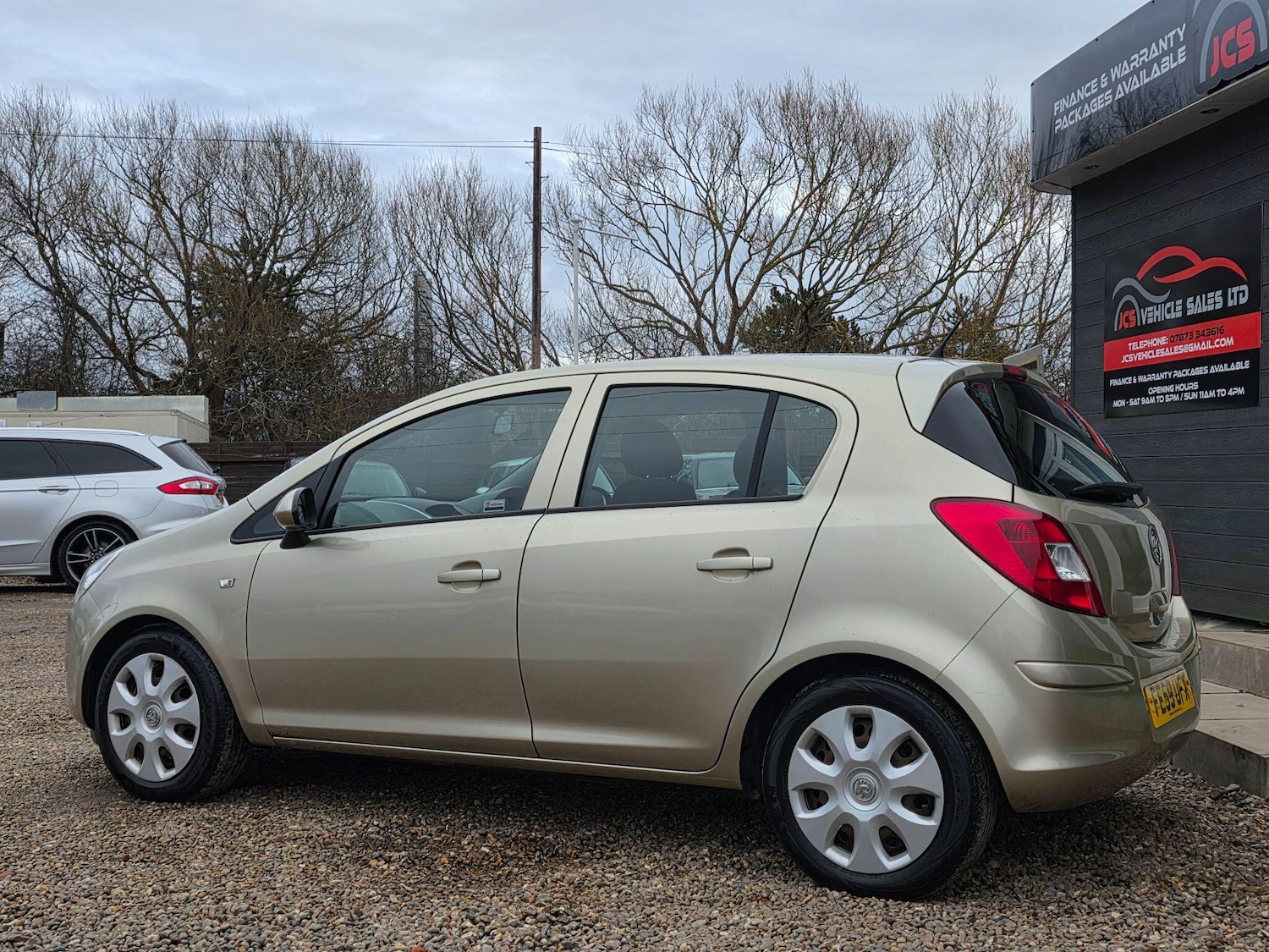 Used Vauxhall Corsa 2009 for sale - 77549277: Photo 9