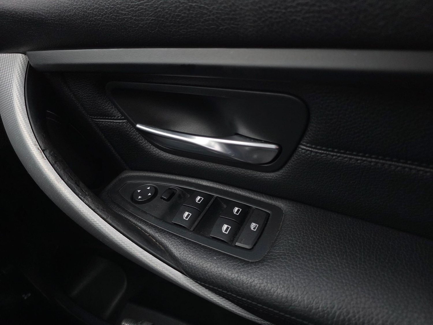 Used BMW 3 Series 2015 for sale - 77067166: Photo 31