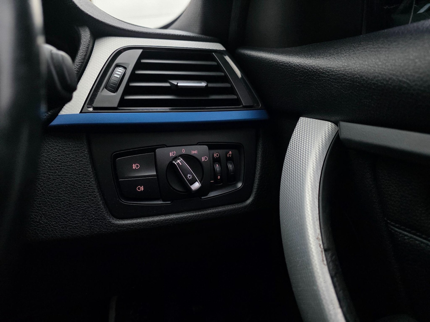 Used BMW 3 Series 2015 for sale - 77067166: Photo 32