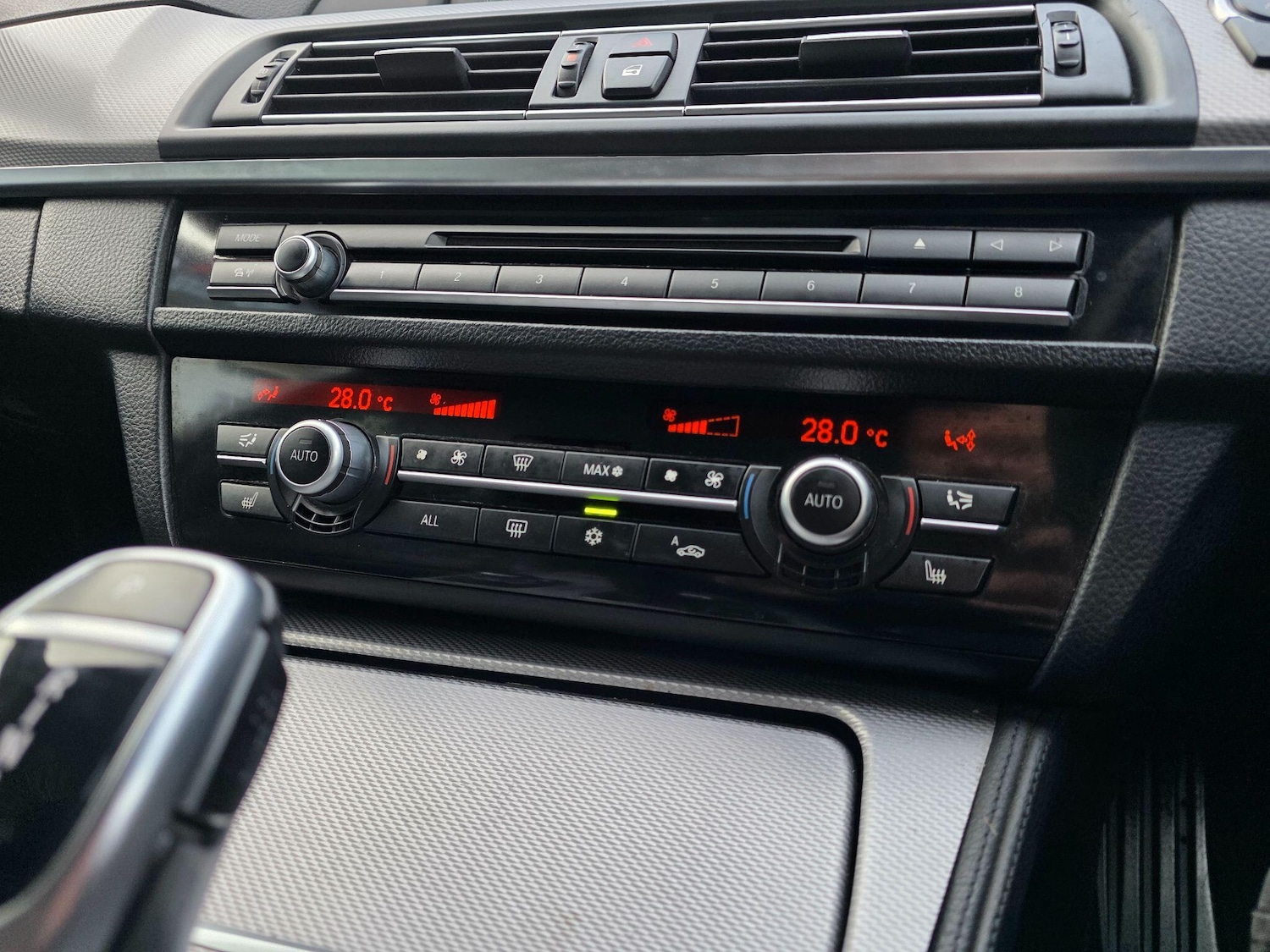 Used BMW 5 Series 2011 for sale - 77142942: Photo 27