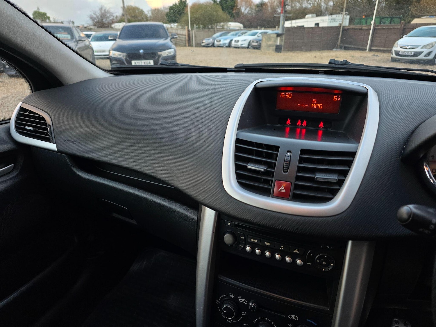 Used Peugeot 207 2012 for sale - 76633549: Photo 23