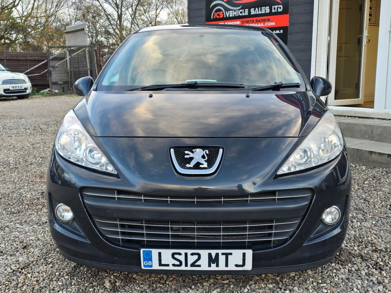 Used Peugeot 207 2012 for sale - 76633549: Photo 6