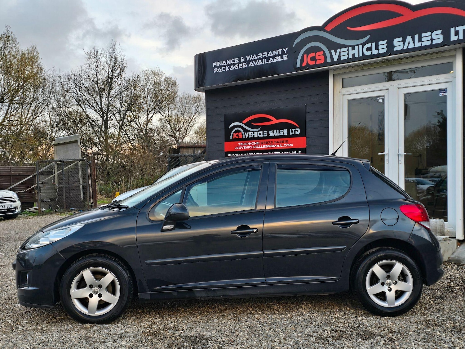 Used Peugeot 207 2012 for sale - 76633549: Photo 9