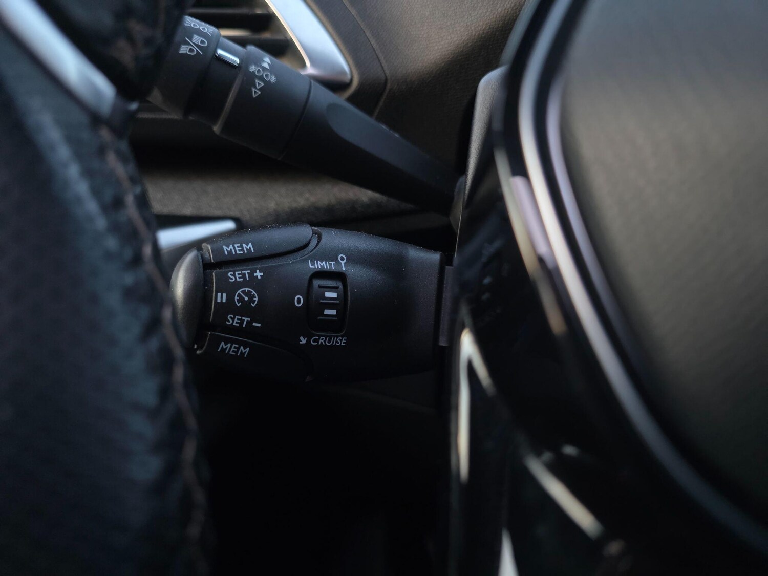 Used Peugeot 3008 2019 for sale - 77838912: Photo 38