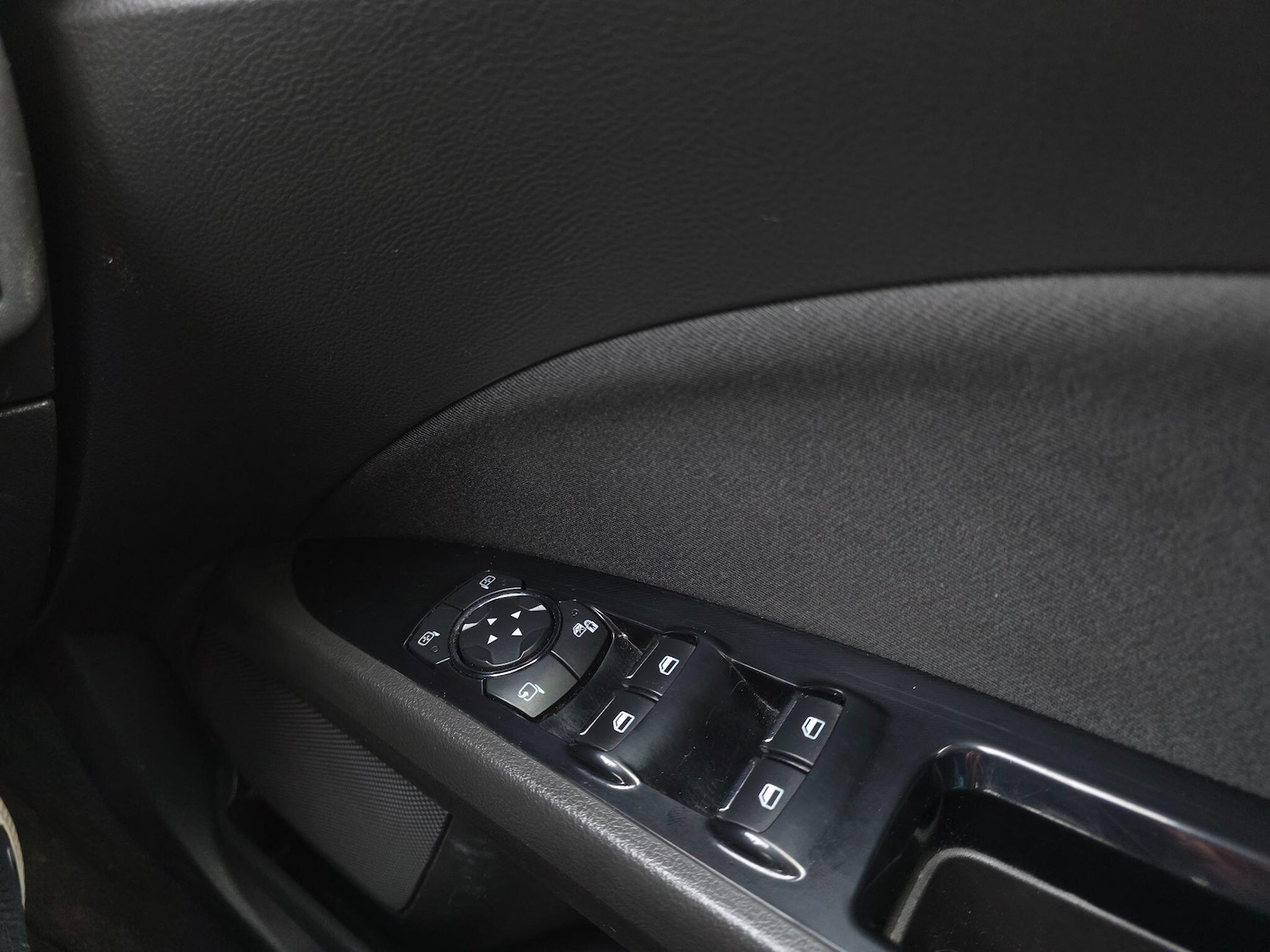 Used Ford Mondeo 2015 for sale - 77549273: Photo 34