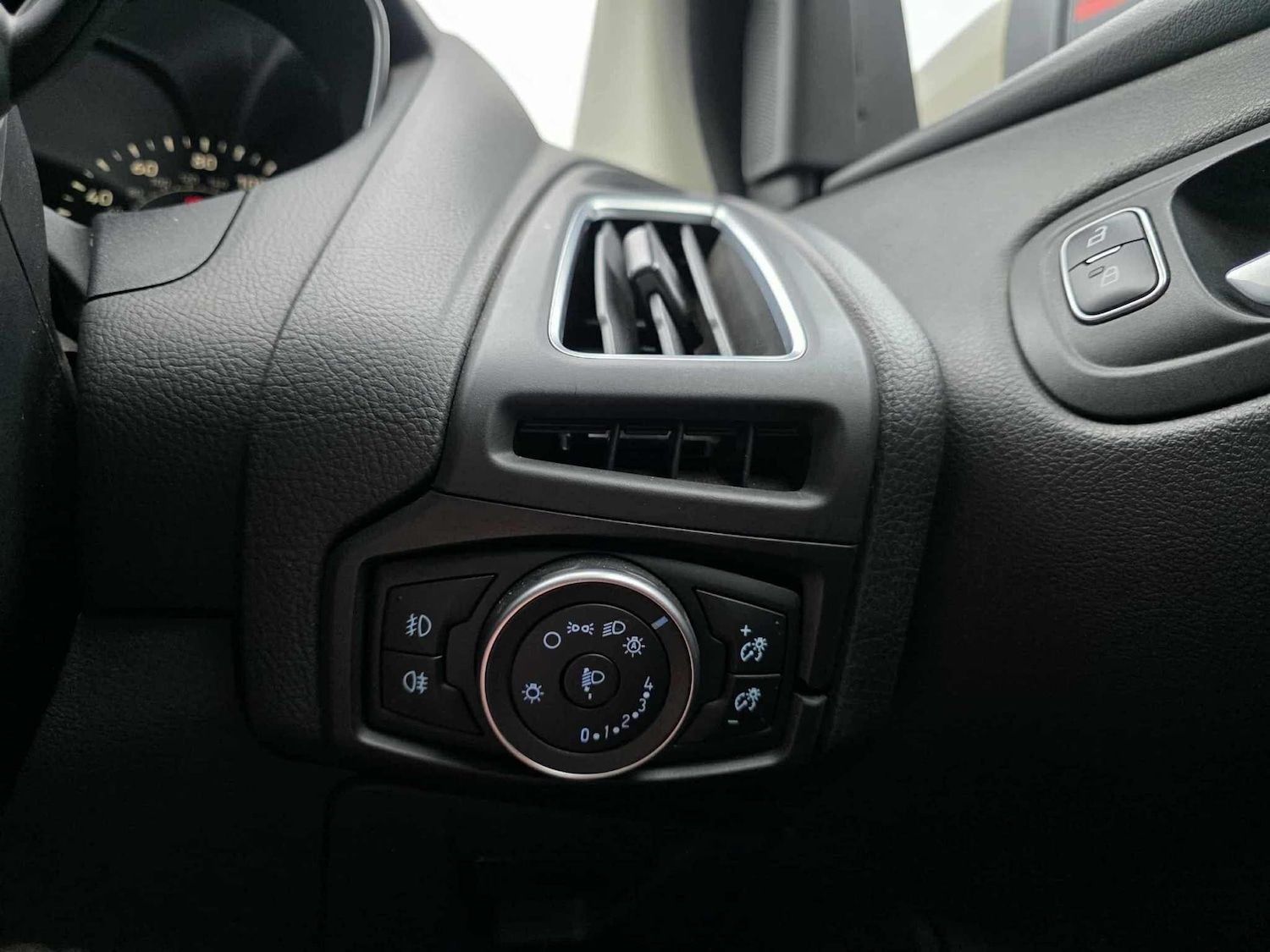 Used Ford Focus 2016 for sale - 76994457: Photo 34