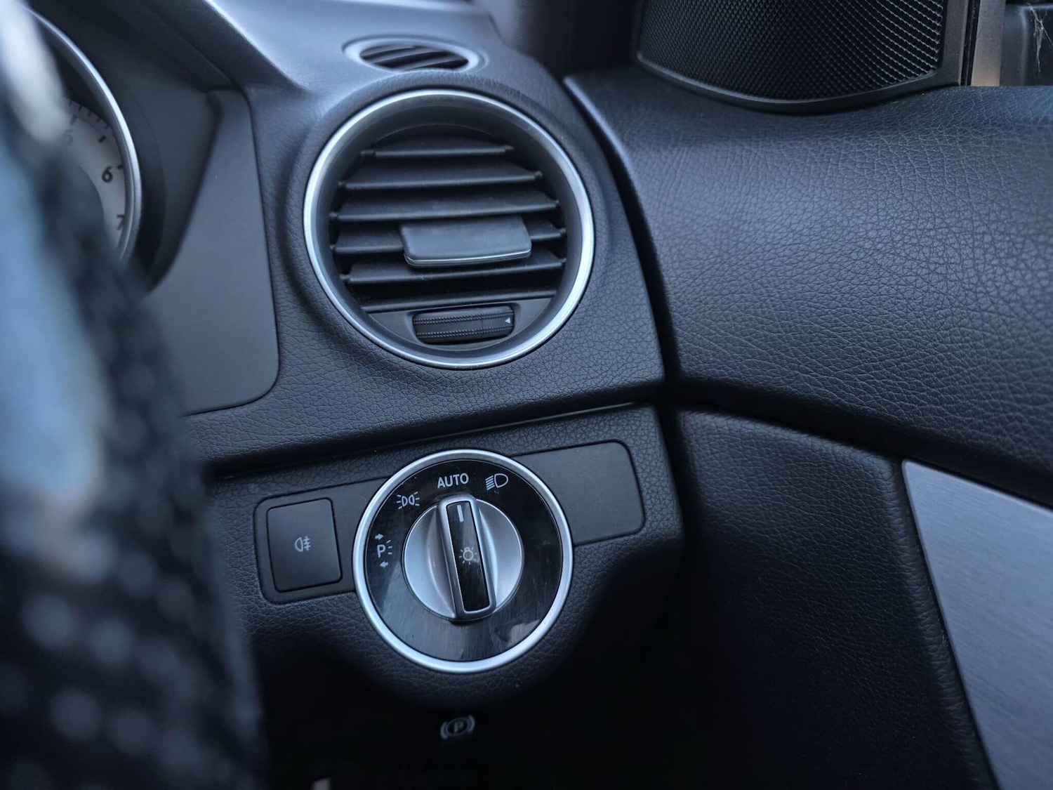 Used Mercedes-Benz C Class 2014 for sale - 76786649: Photo 25