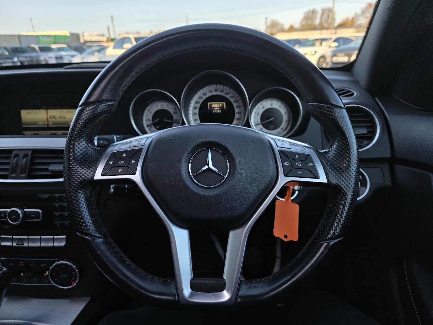 Used Mercedes-Benz C Class 2014 for sale - 76786649: Photo 27