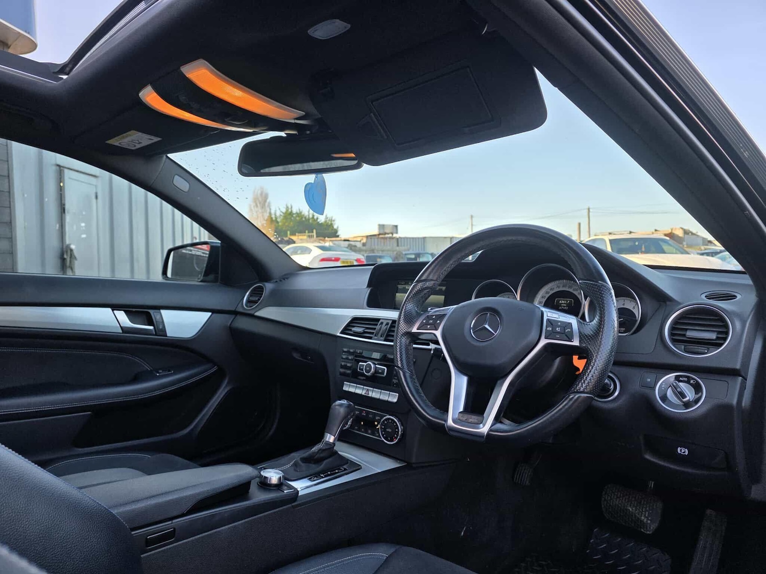 Used Mercedes-Benz C Class 2014 for sale - 76786649: Photo 7