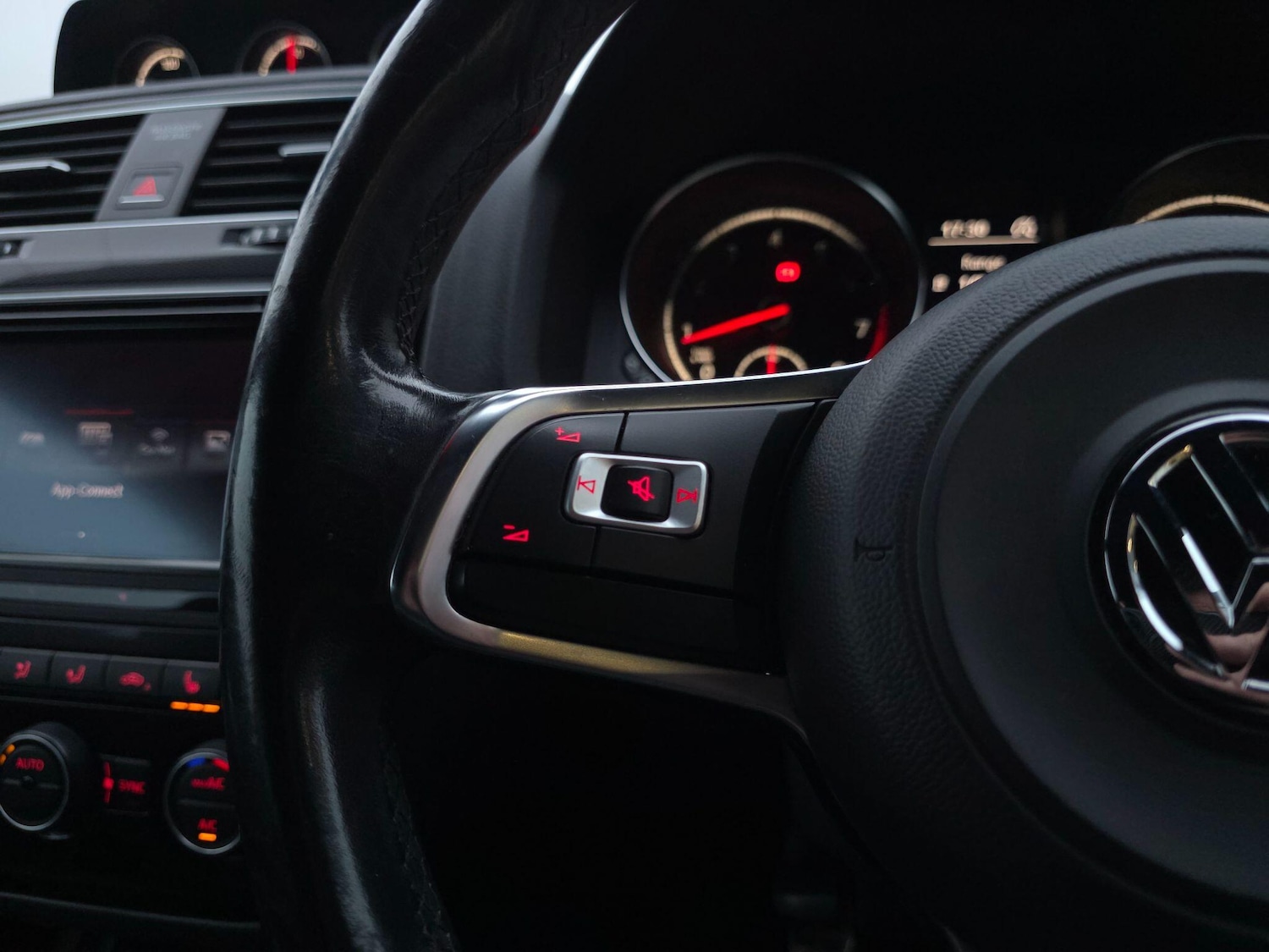 Used Volkswagen Scirocco for sale - 77807762: Photo 36