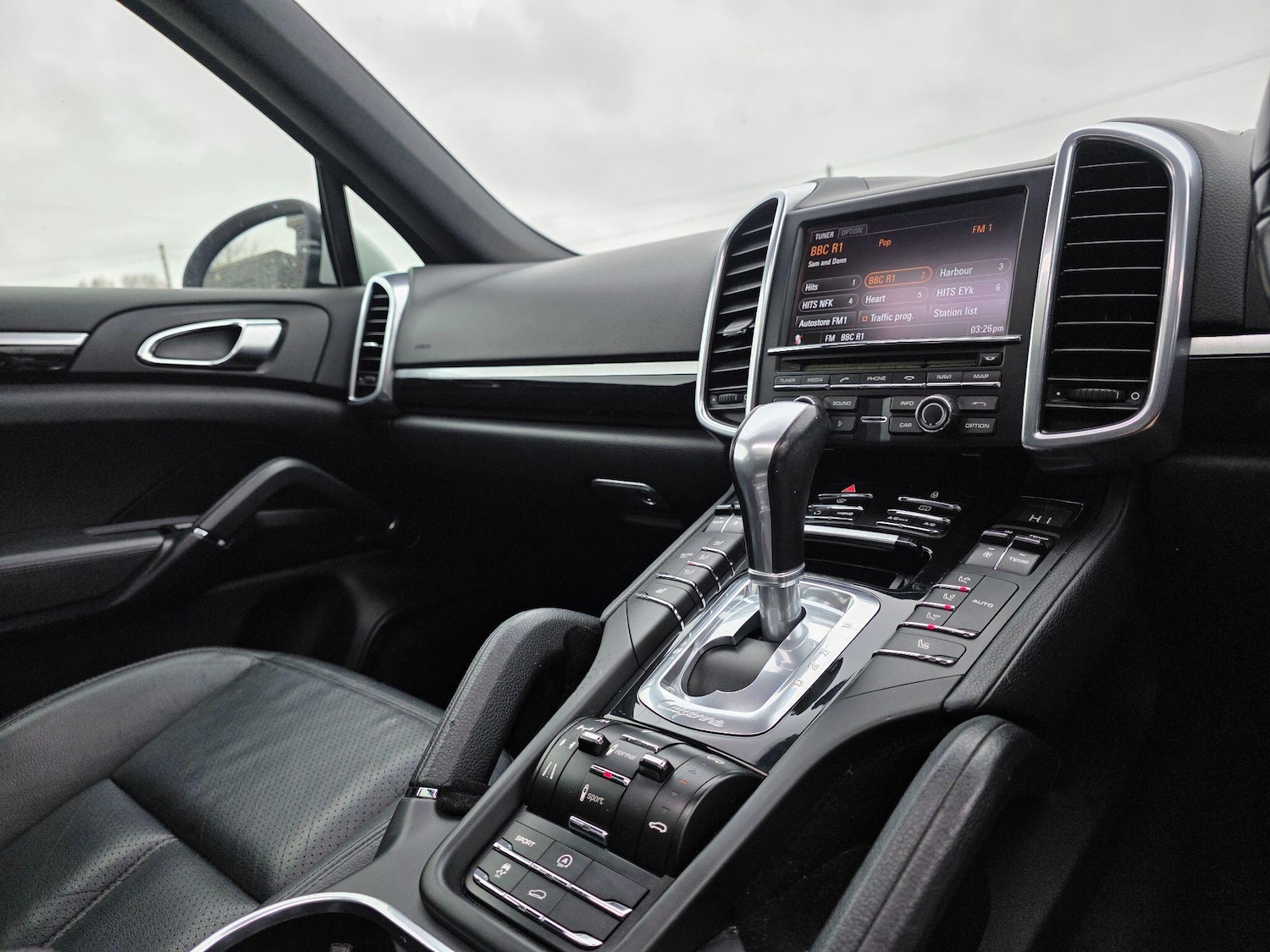 Used Porsche Cayenne 2012 for sale - 77794074: Photo 28