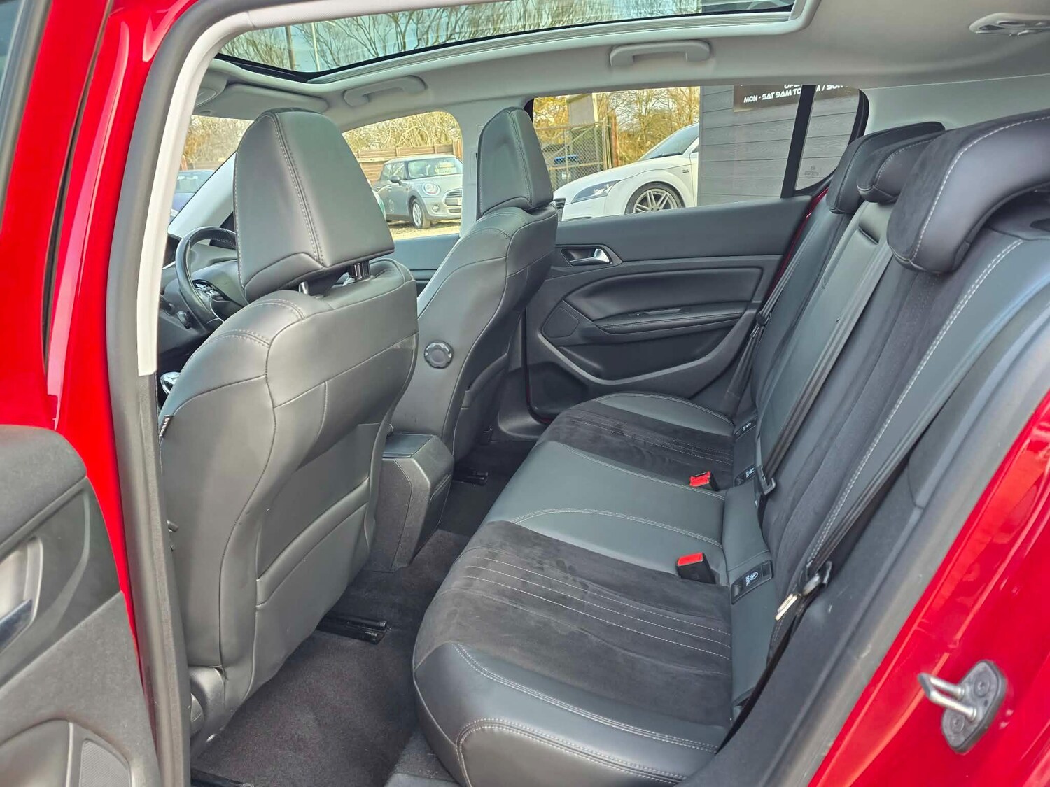 Used Peugeot 308 2014 for sale - 77585888: Photo 18