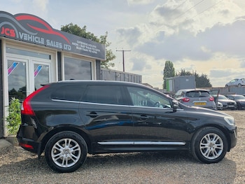 Used Volvo XC60 2015 for sale - 79484693: Photo