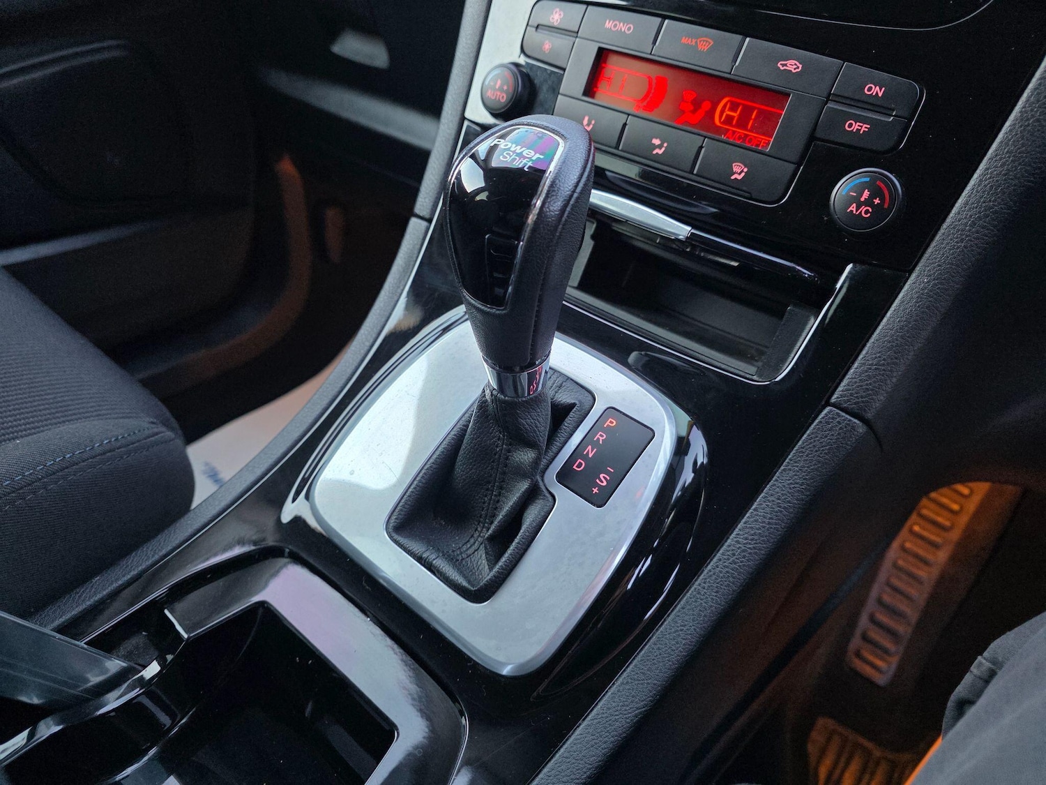 Used Ford S-Max 2011 for sale - 77637723: Photo 23