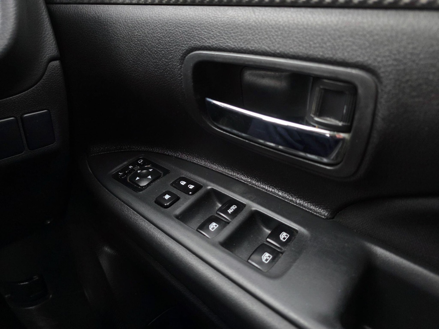 Used Mitsubishi Outlander 2016 for sale - 78204216: Photo 29