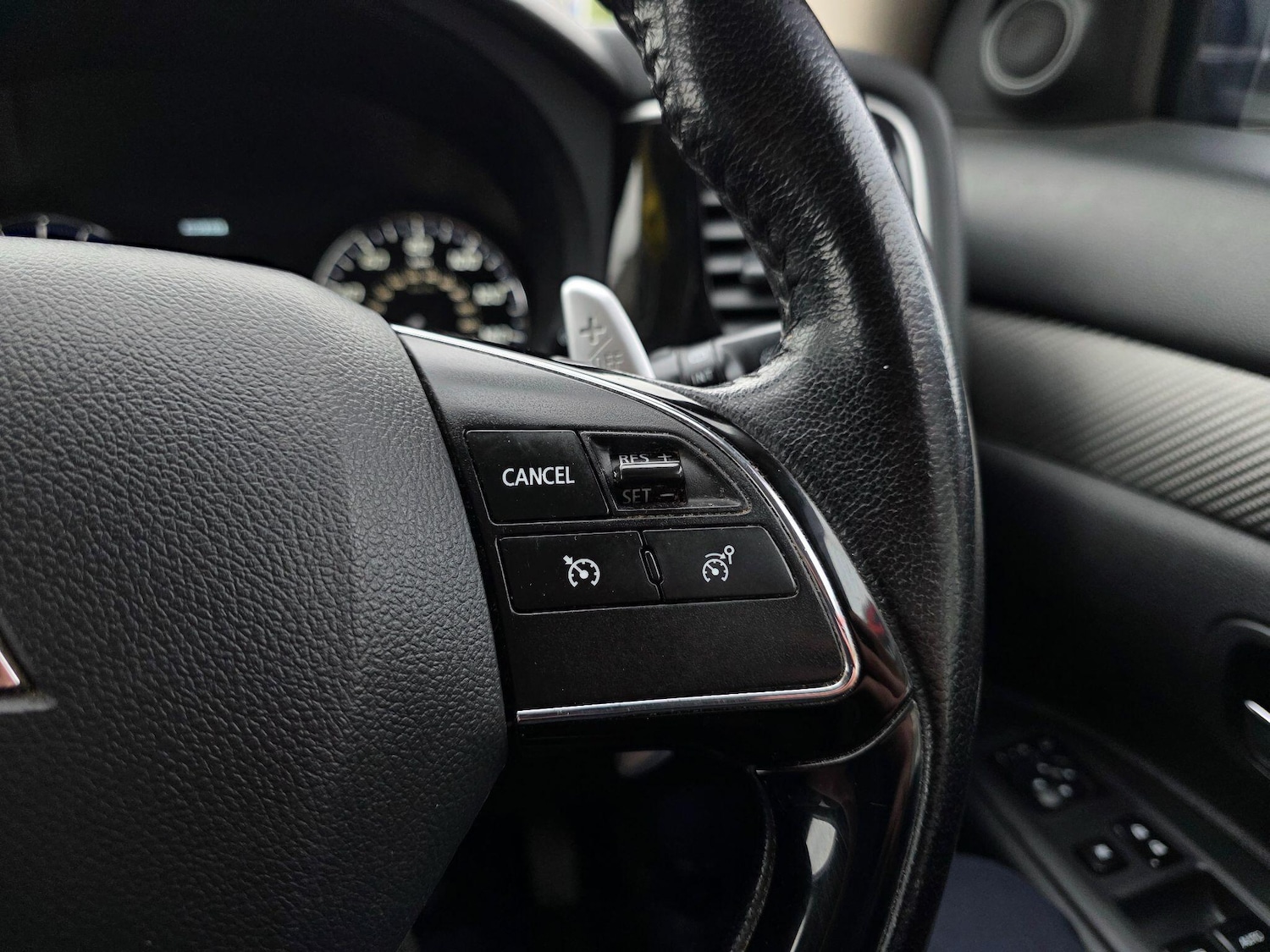 Used Mitsubishi Outlander 2016 for sale - 78204216: Photo 32