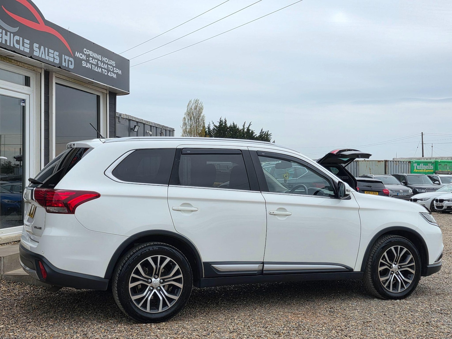 Used Mitsubishi Outlander 2016 for sale - 78204216: Photo 5