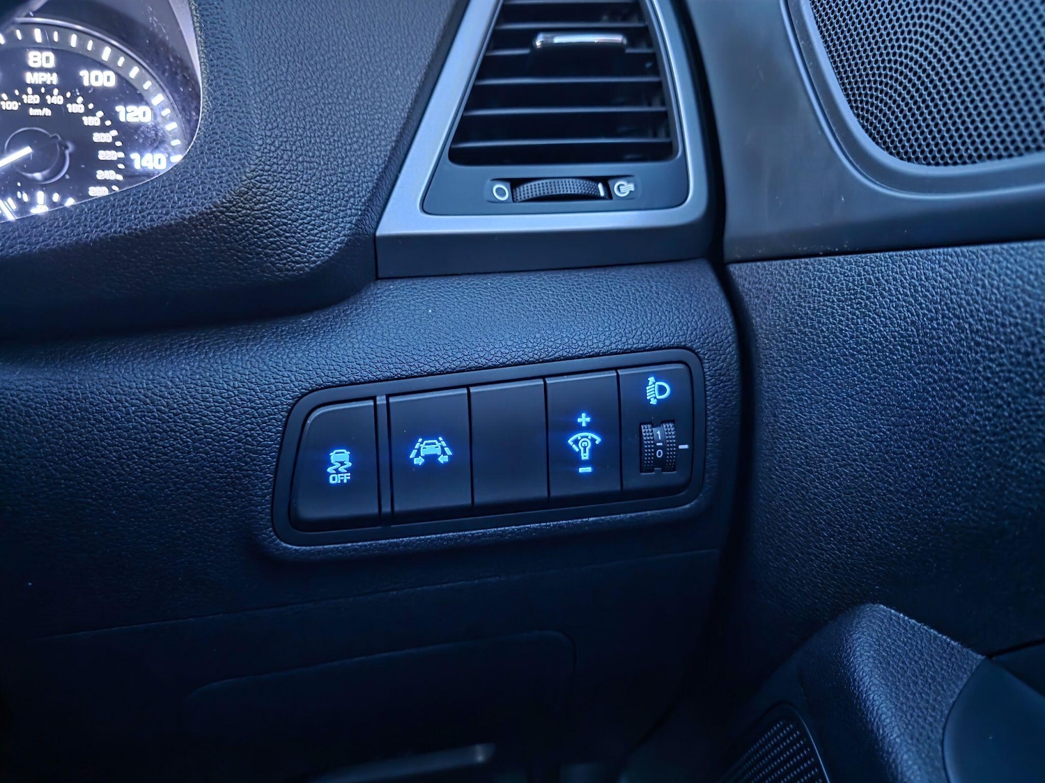 Used Hyundai TUCSON for sale - 77958581: Photo 33