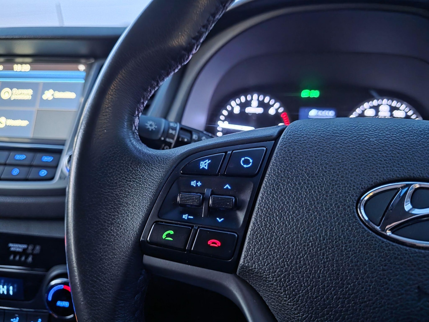 Used Hyundai TUCSON for sale - 77958581: Photo 36